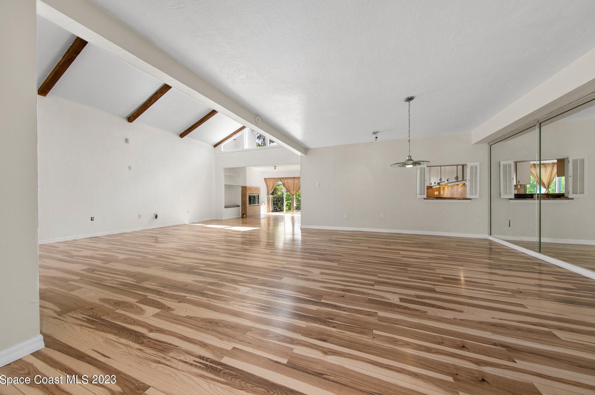 105 Osprey Ct, Melbourne FL  32940-7832 exterior
