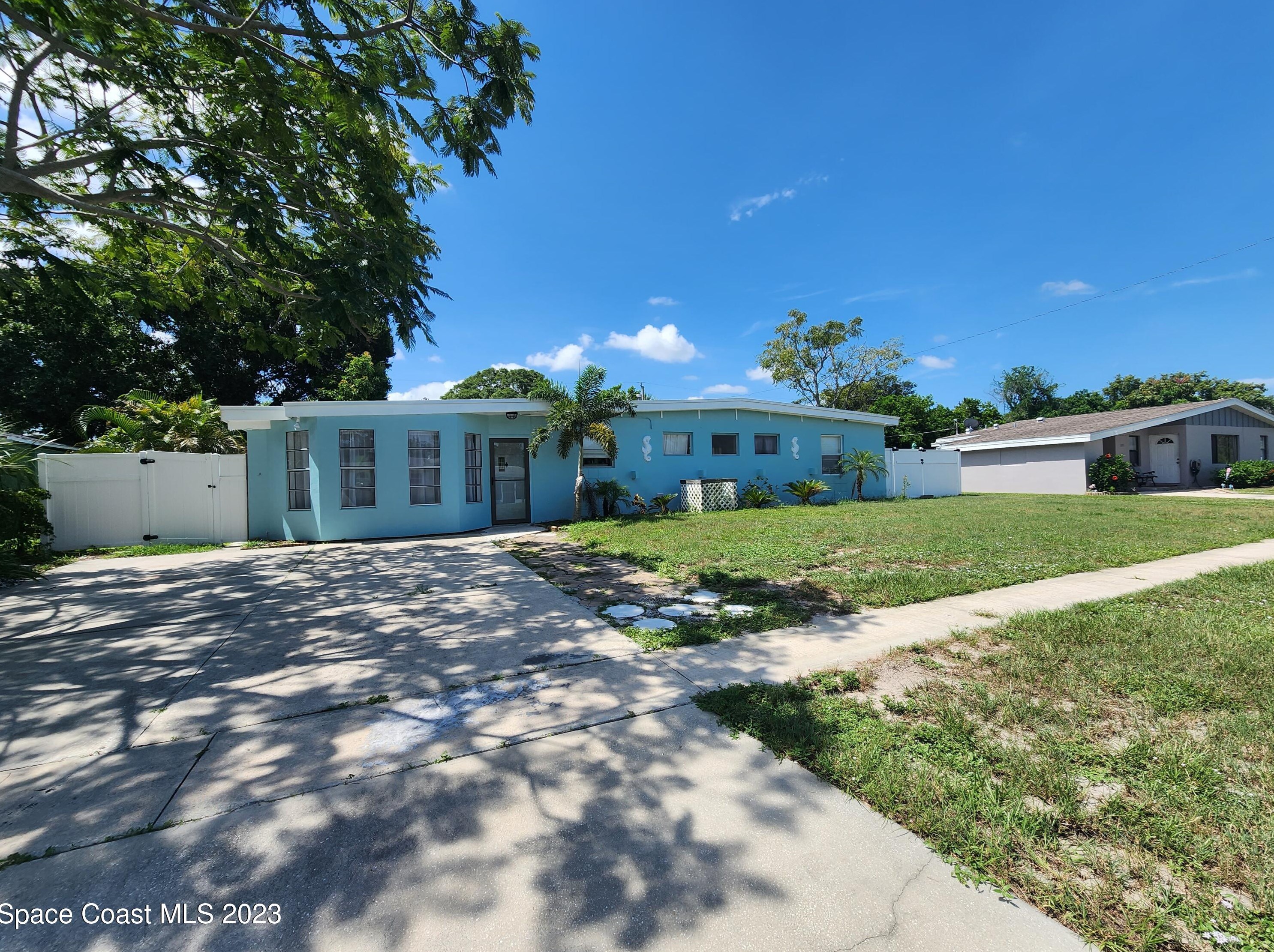1879 Tyler Ave, Melbourne, FL 32935