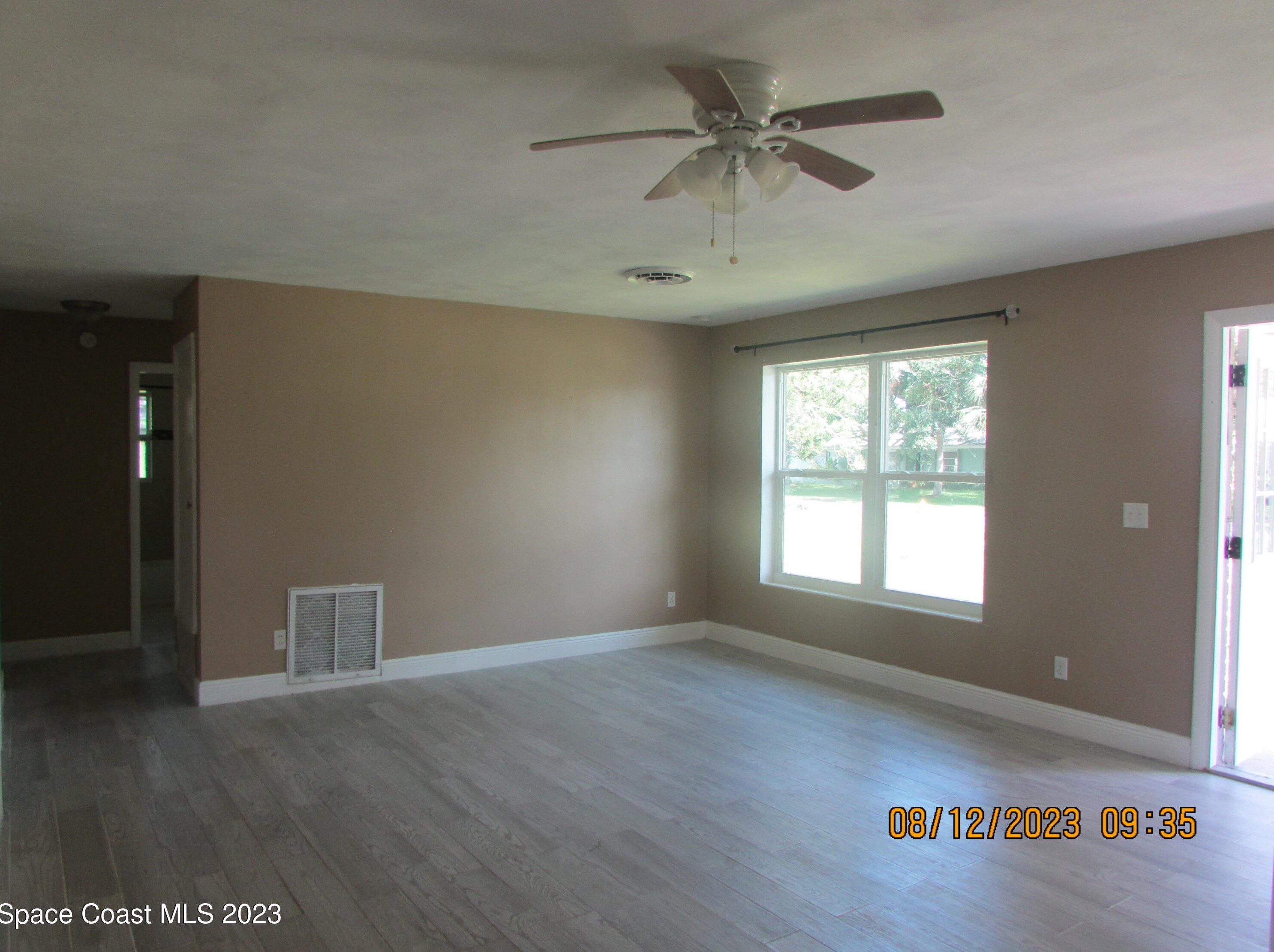 2025 14th Pl, Vero Beach, FL 32960