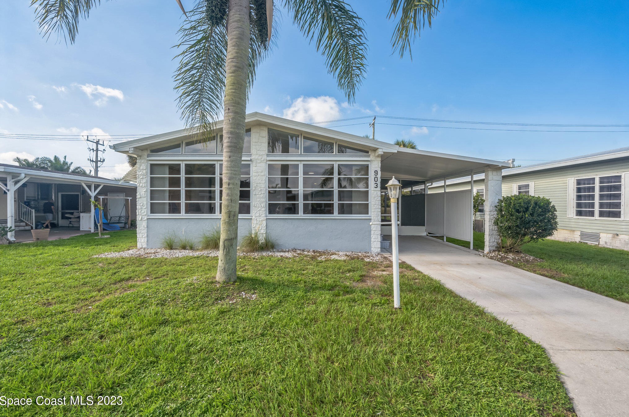 903 Laurel Cir, Sebastian, FL 32976