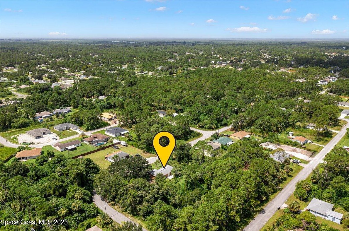 121 Tucson Rd, Melbourne, FL 32908-3526