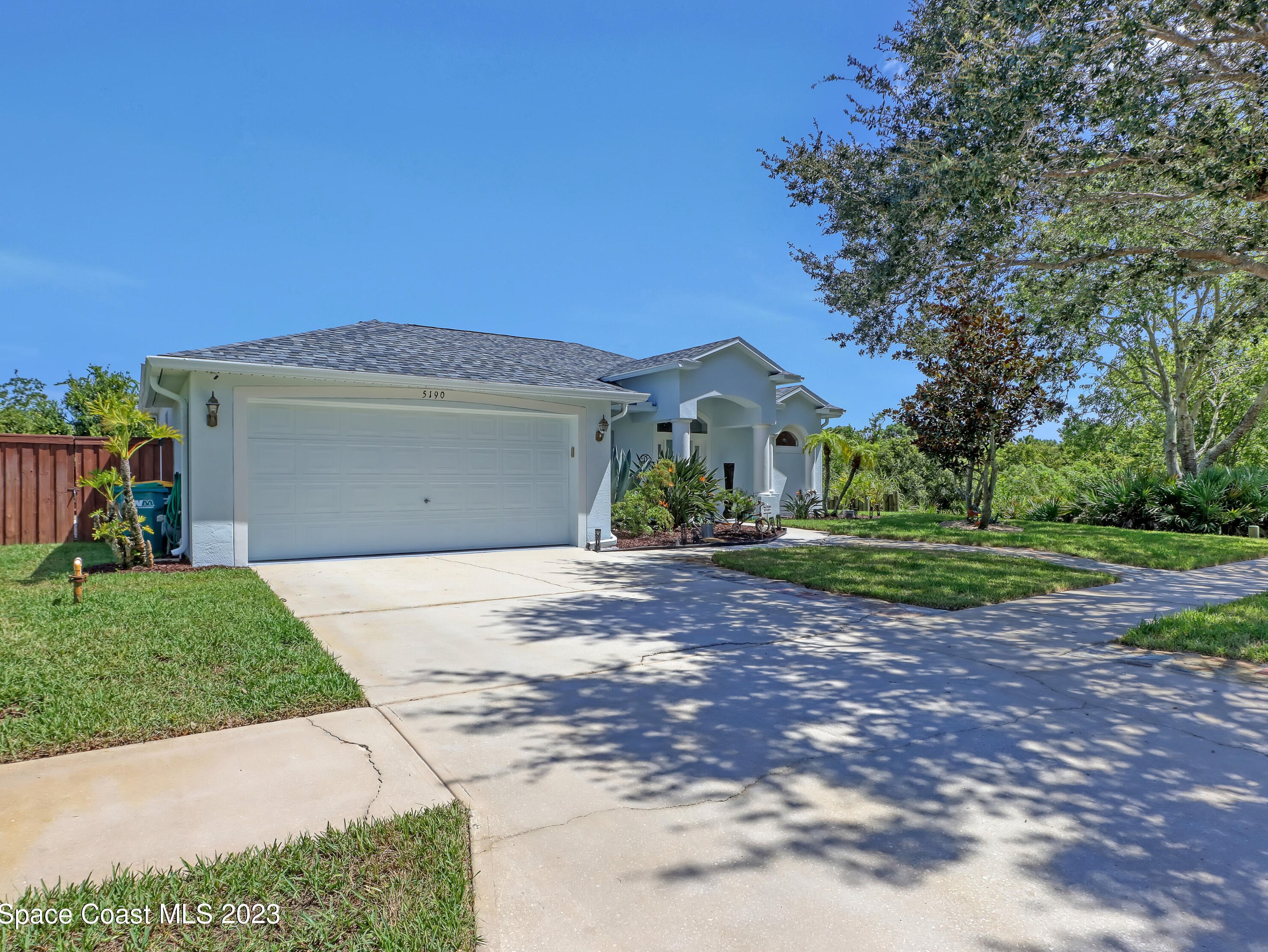 5190 Wild Cinnamon Dr, Melbourne, FL 32940-1424