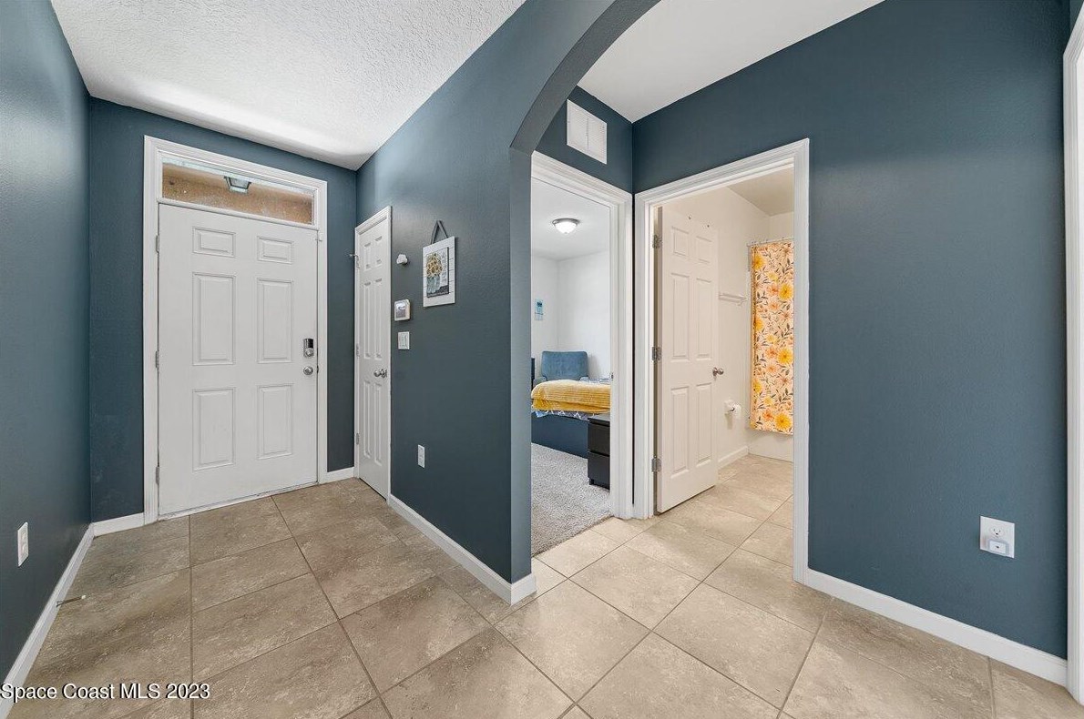280 Falls Church St, Melbourne, FL 32908-7115