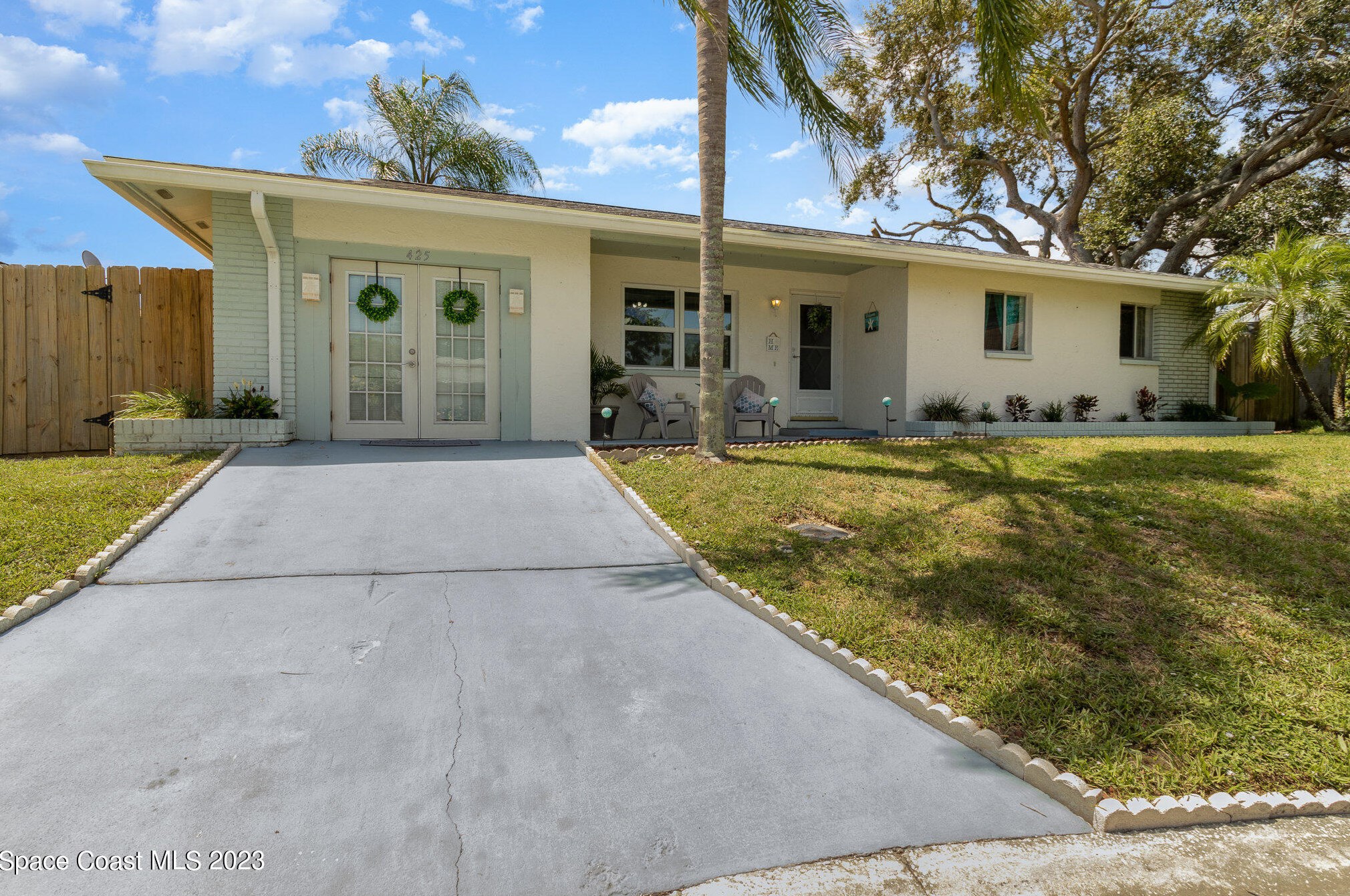 425 Via Valencia Ct, Merritt Island, FL 32953-4123