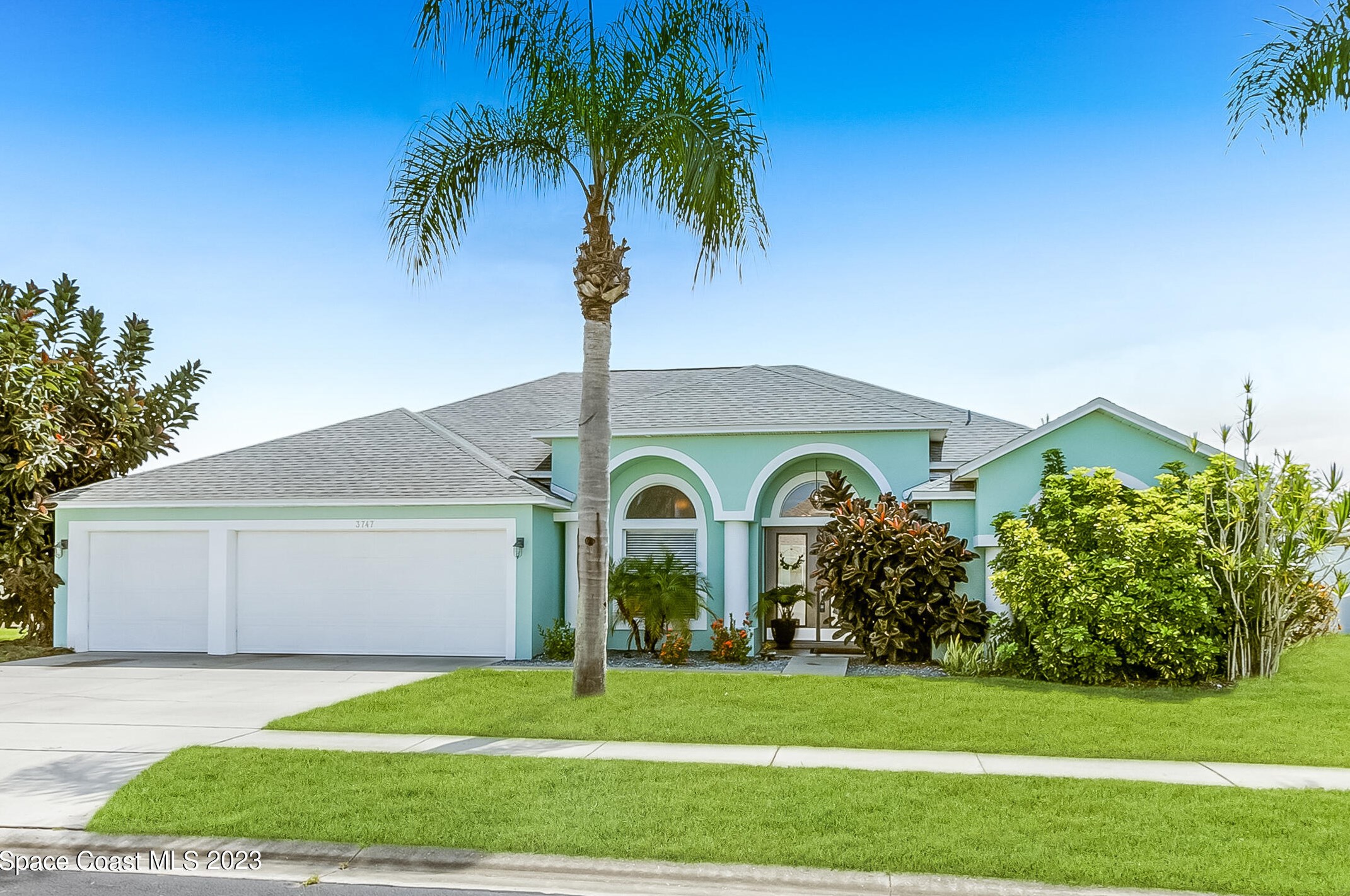 3747 Sunward Dr, Merritt Island, FL 32953-8037