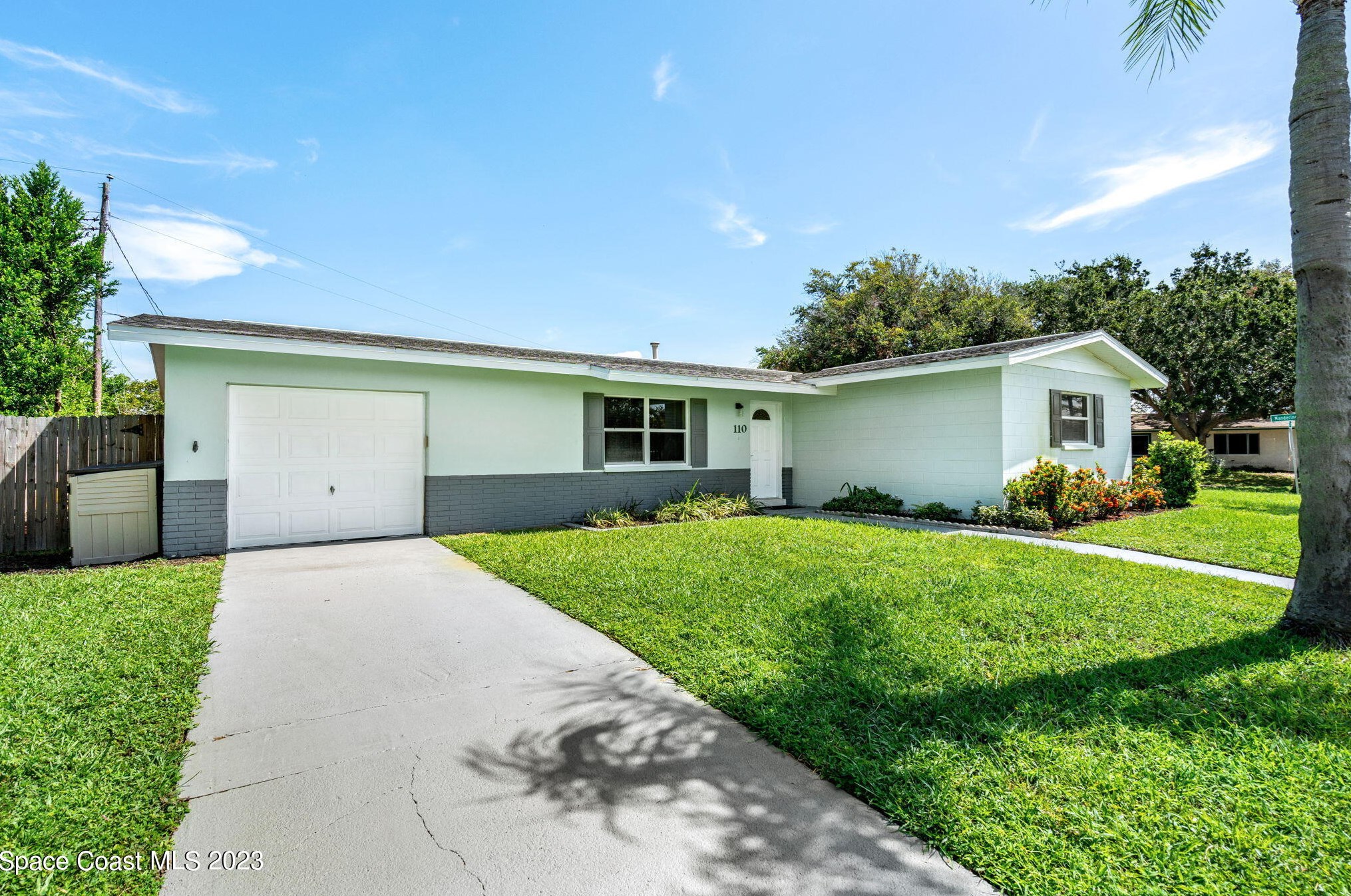 110 Citrus Blvd, Merritt Island, FL 32953-4682