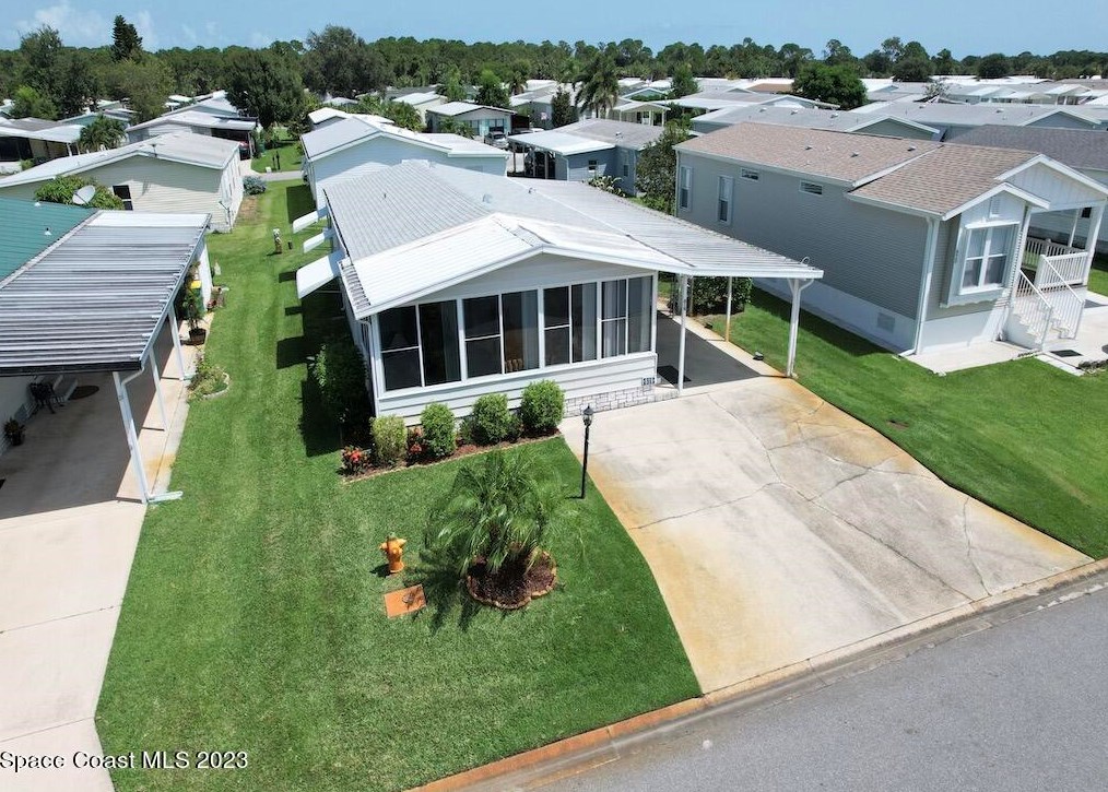 818 Tamarind Cir, Sebastian, FL 32976