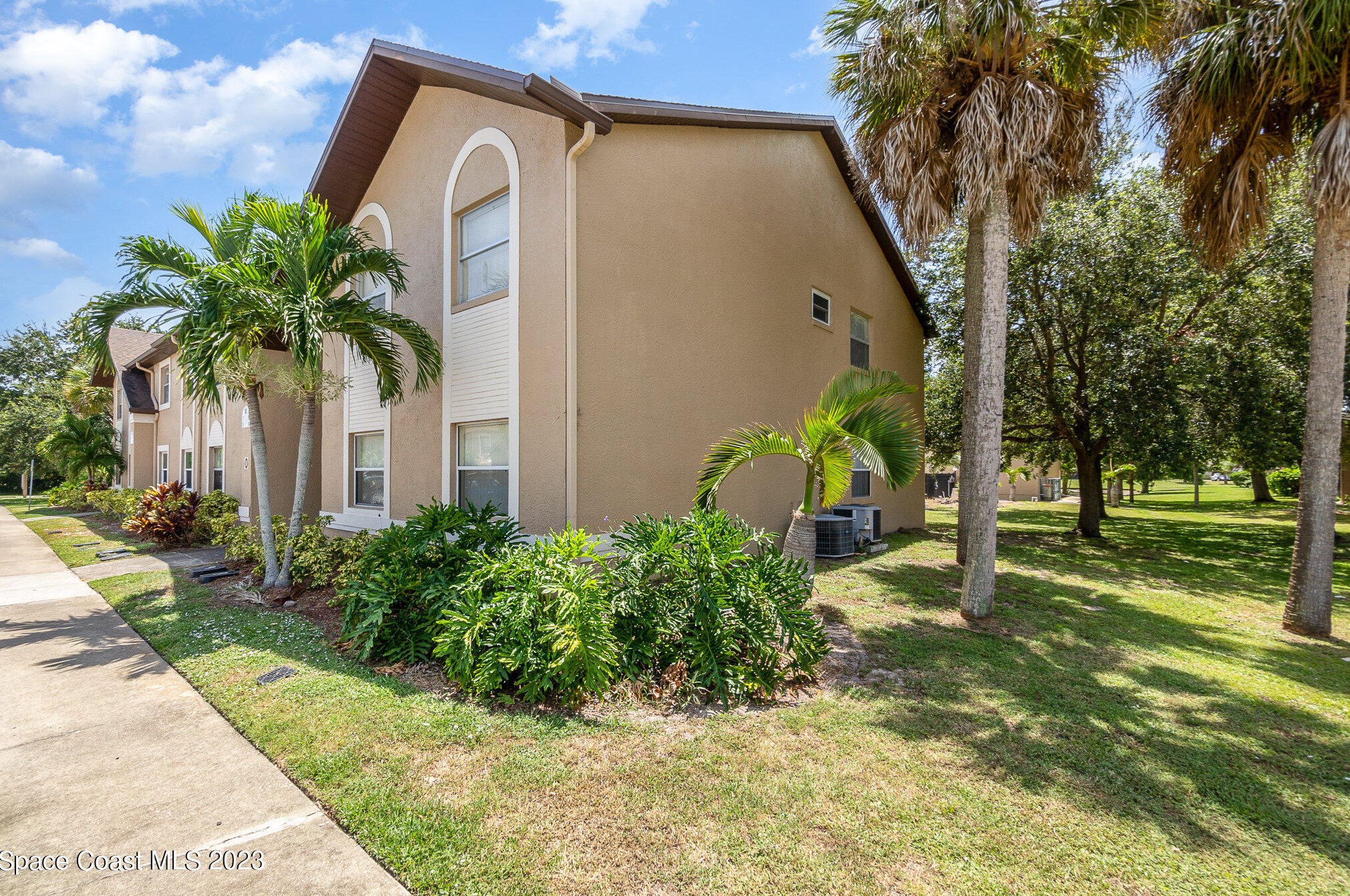 130 Summer Pl #5, Merritt Island, FL 32953