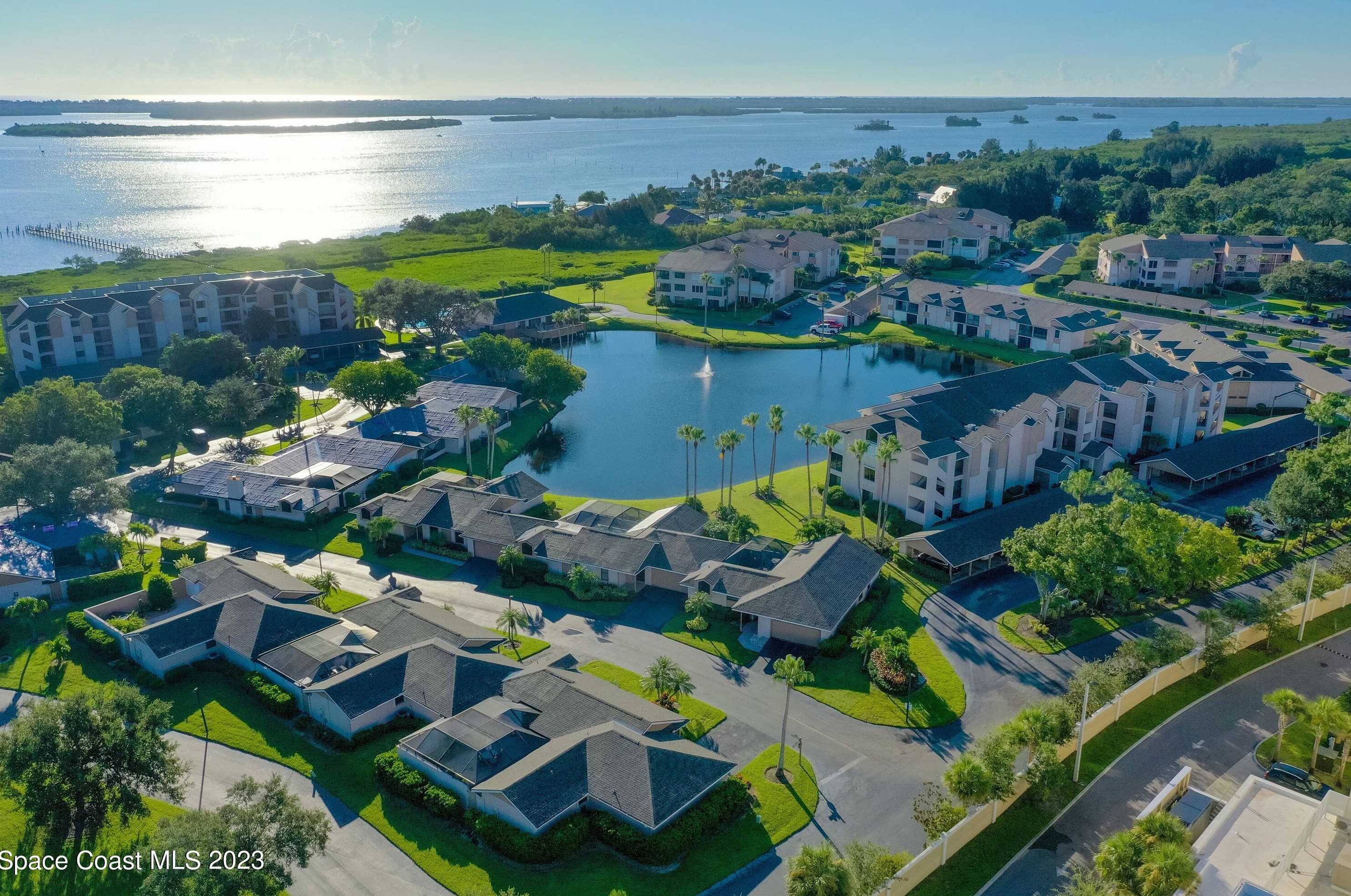6235 Mirror Lake Manor, Sebastian, FL 32958