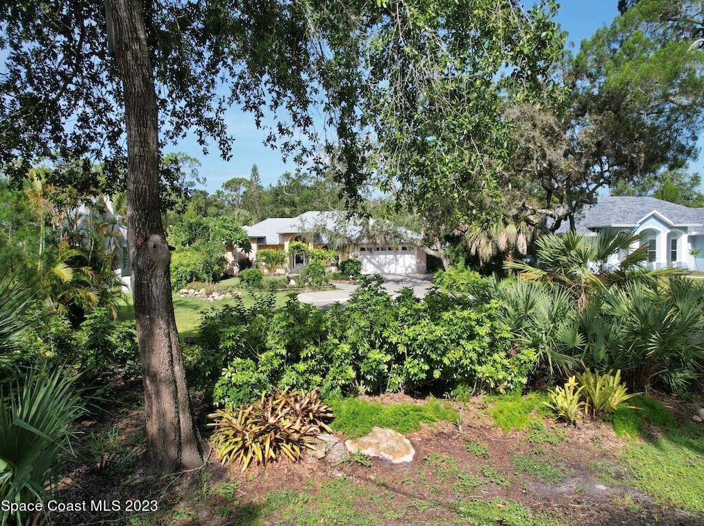 9850 Oak Trail, Sebastian, FL 32976