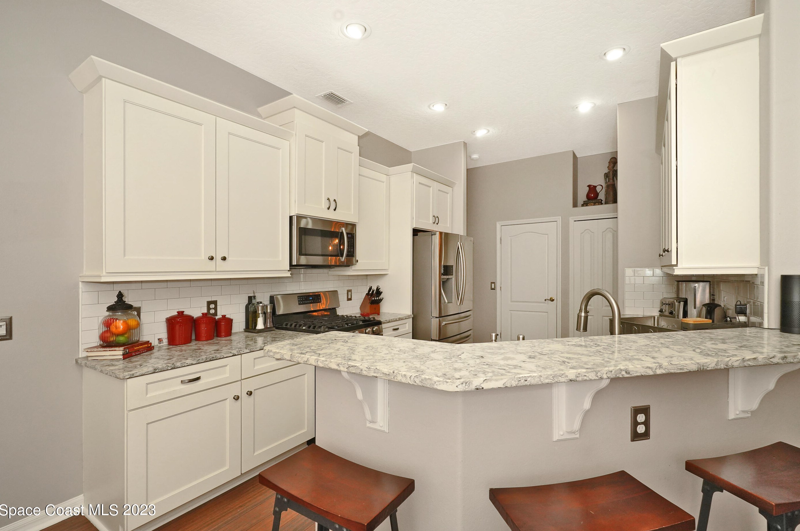 8018 Kingswood Way, Melbourne FL 32940-2144 exterior