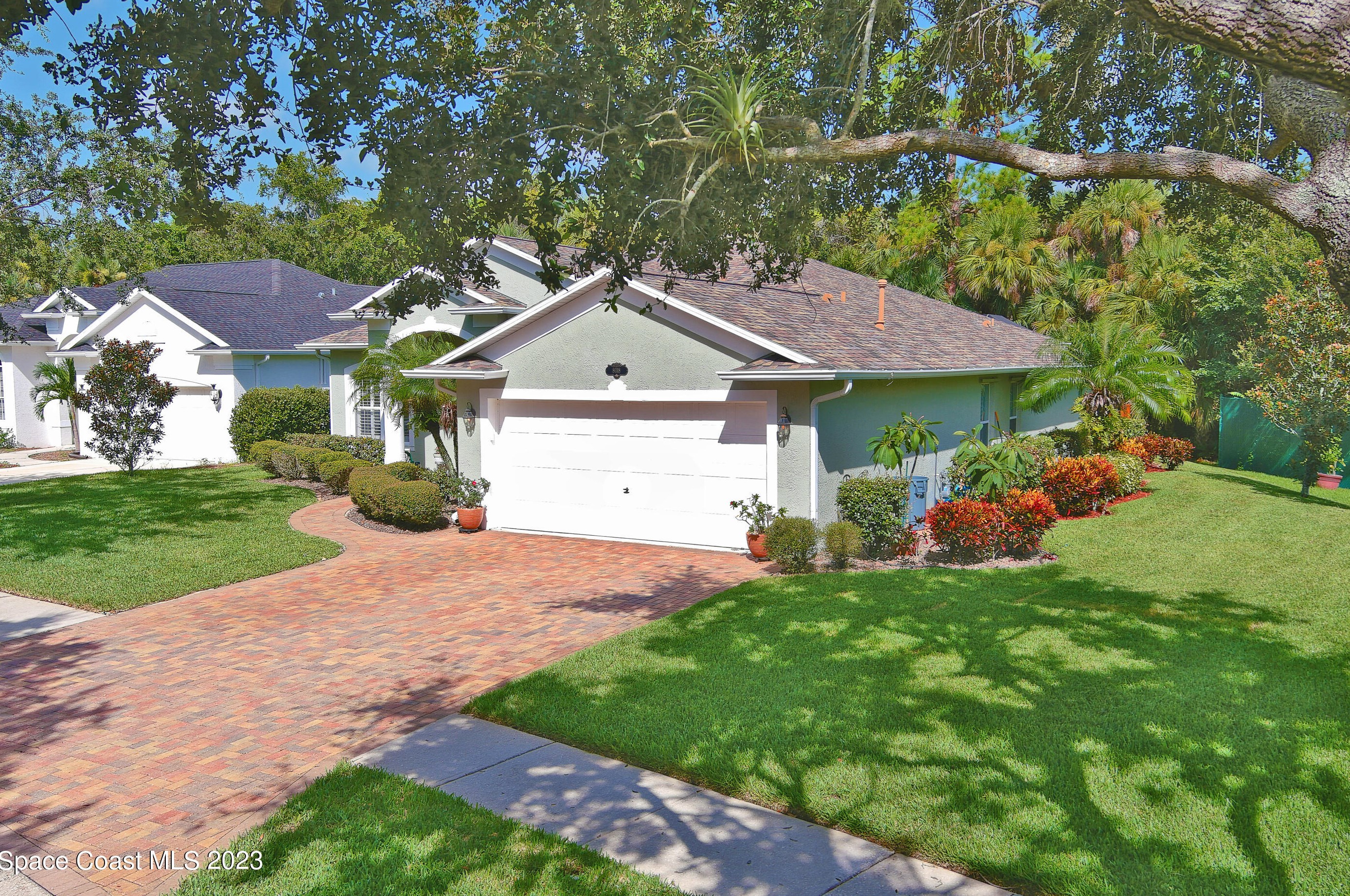 8018 Kingswood Way, Melbourne FL 32940-2144 exterior