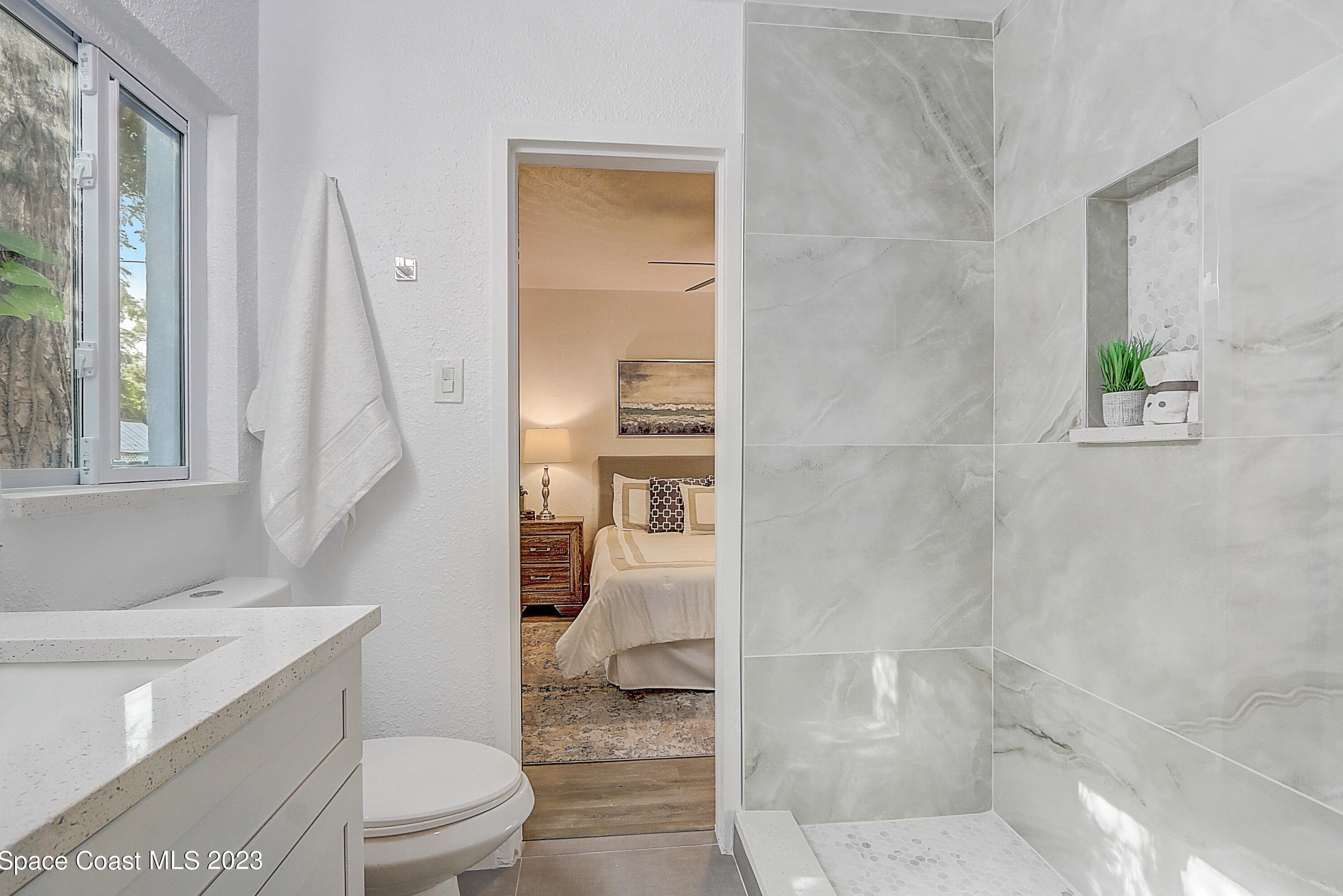 1338 Lenora Dr, Merritt Island FL 32952-5156 exterior