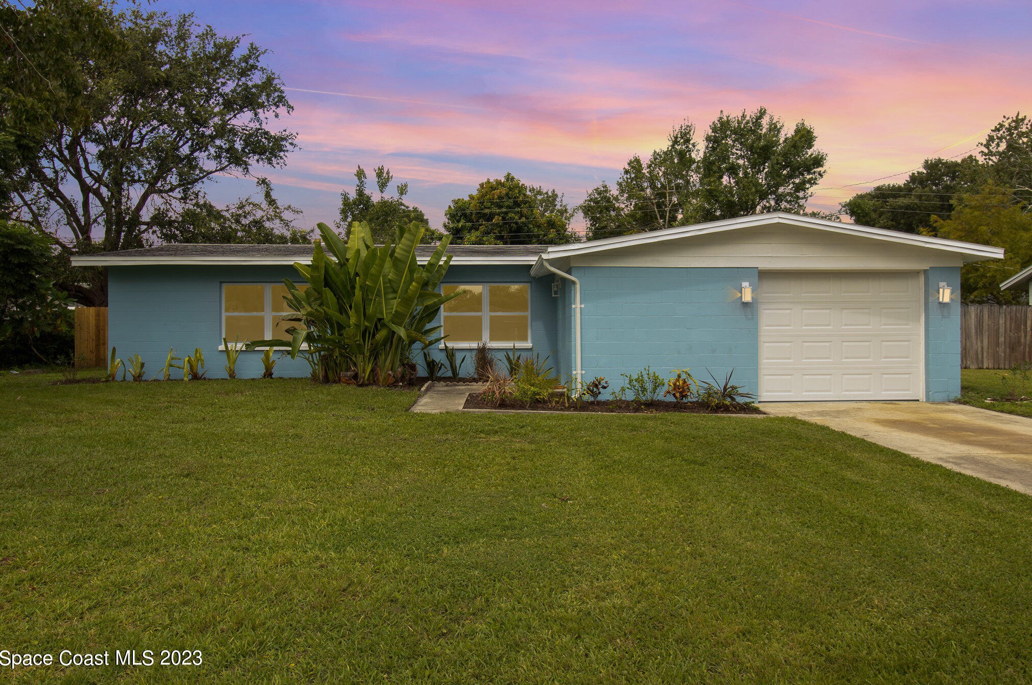 309 3rd St, Merritt Island, FL 32953-3309