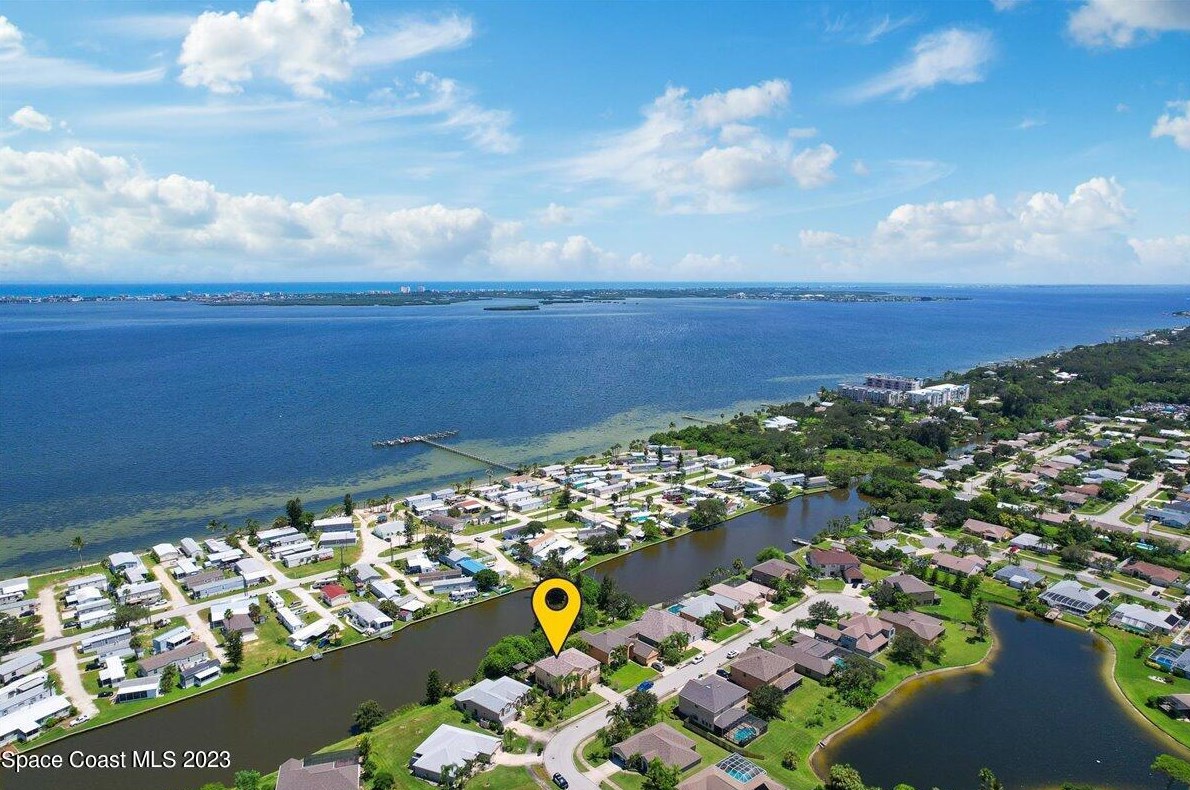 1442 Bent Palm Dr, Merritt Island, FL 32952