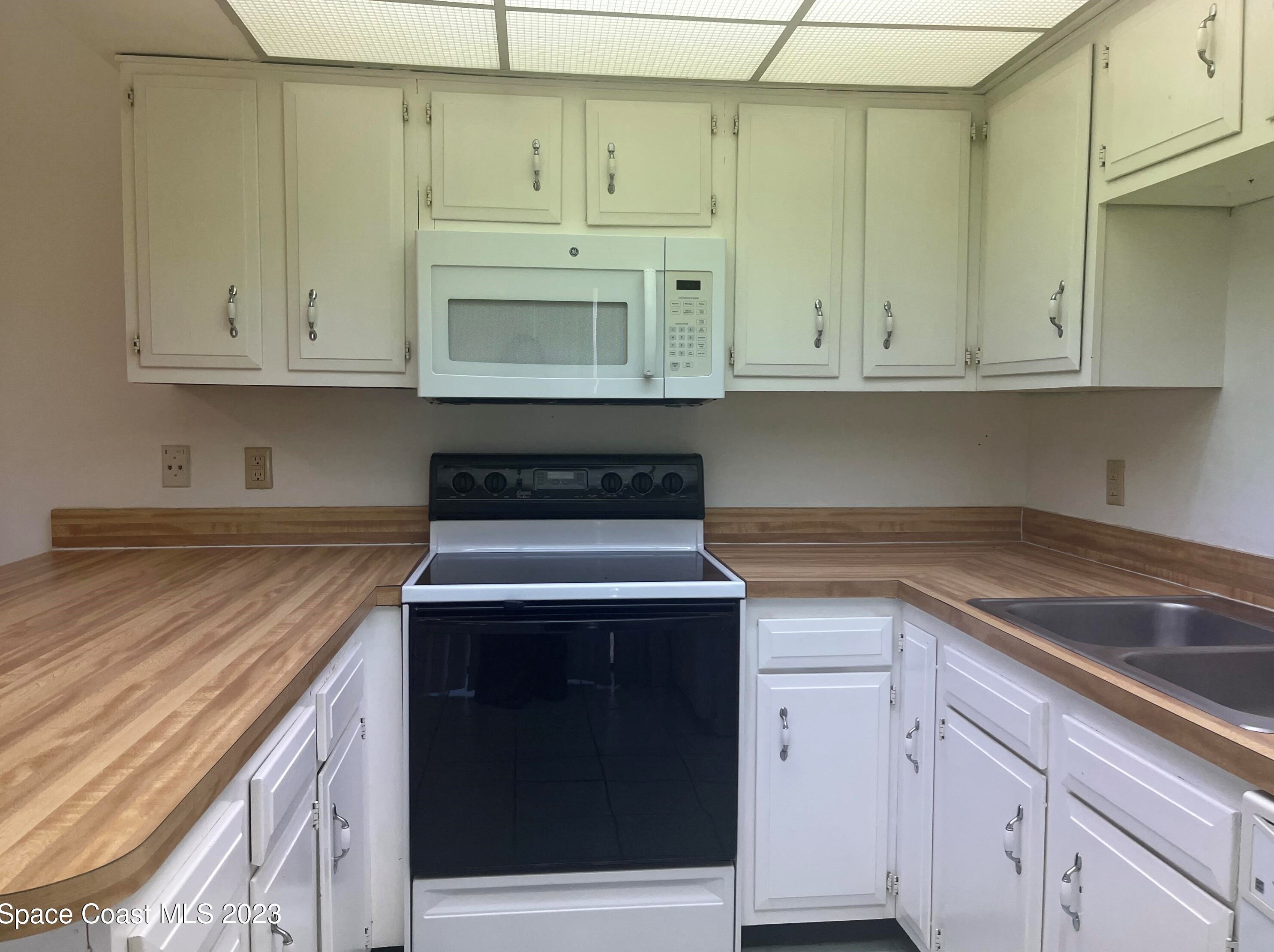 1812 S Park Ave, Titusville, FL 32780