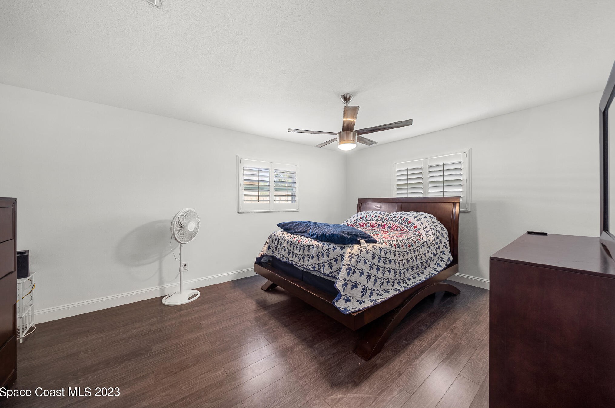 990 Emerald Rd, Melbourne FL 32909-3886 exterior