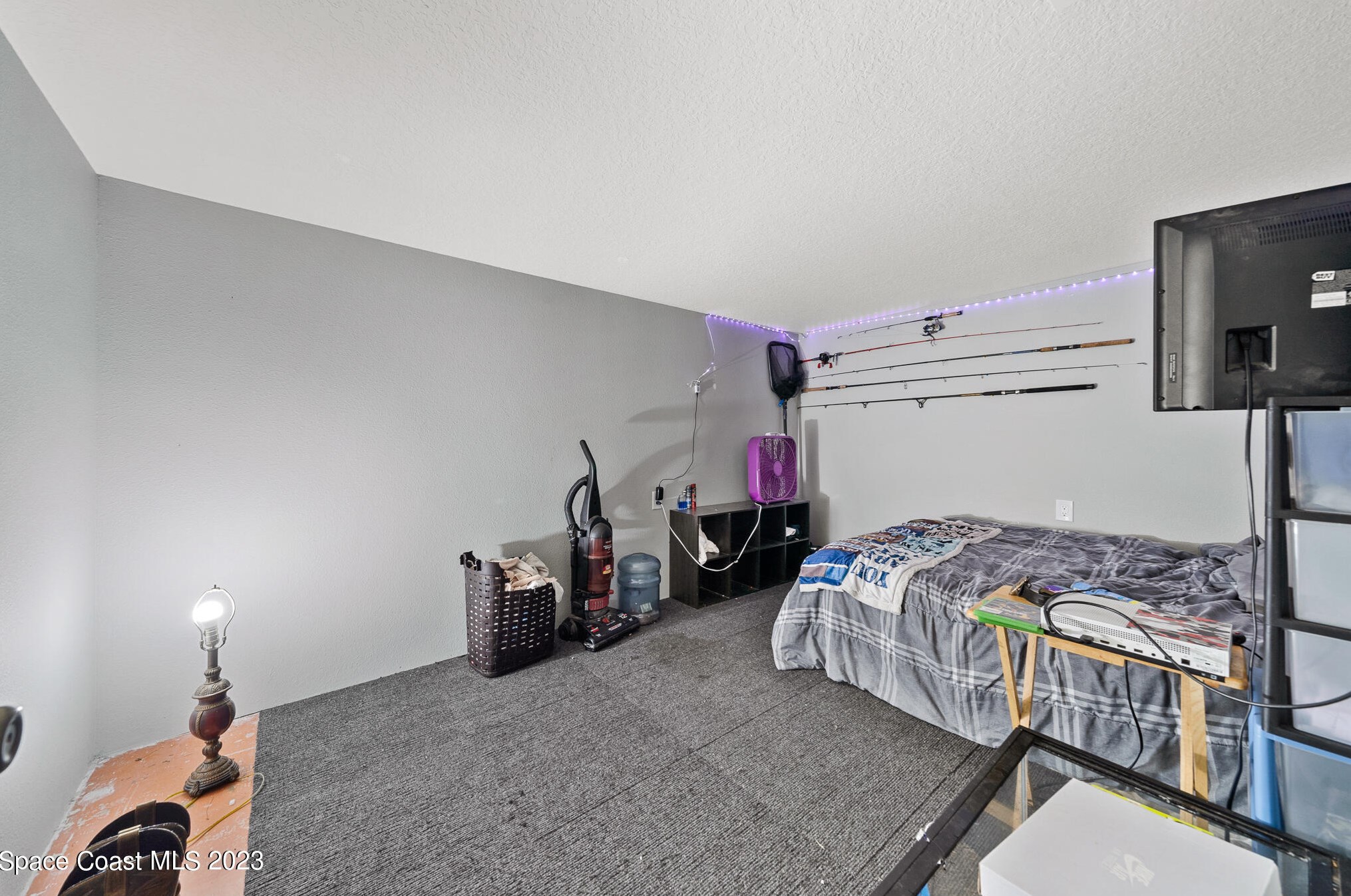 990 Emerald Rd, Melbourne FL 32909-3886 exterior