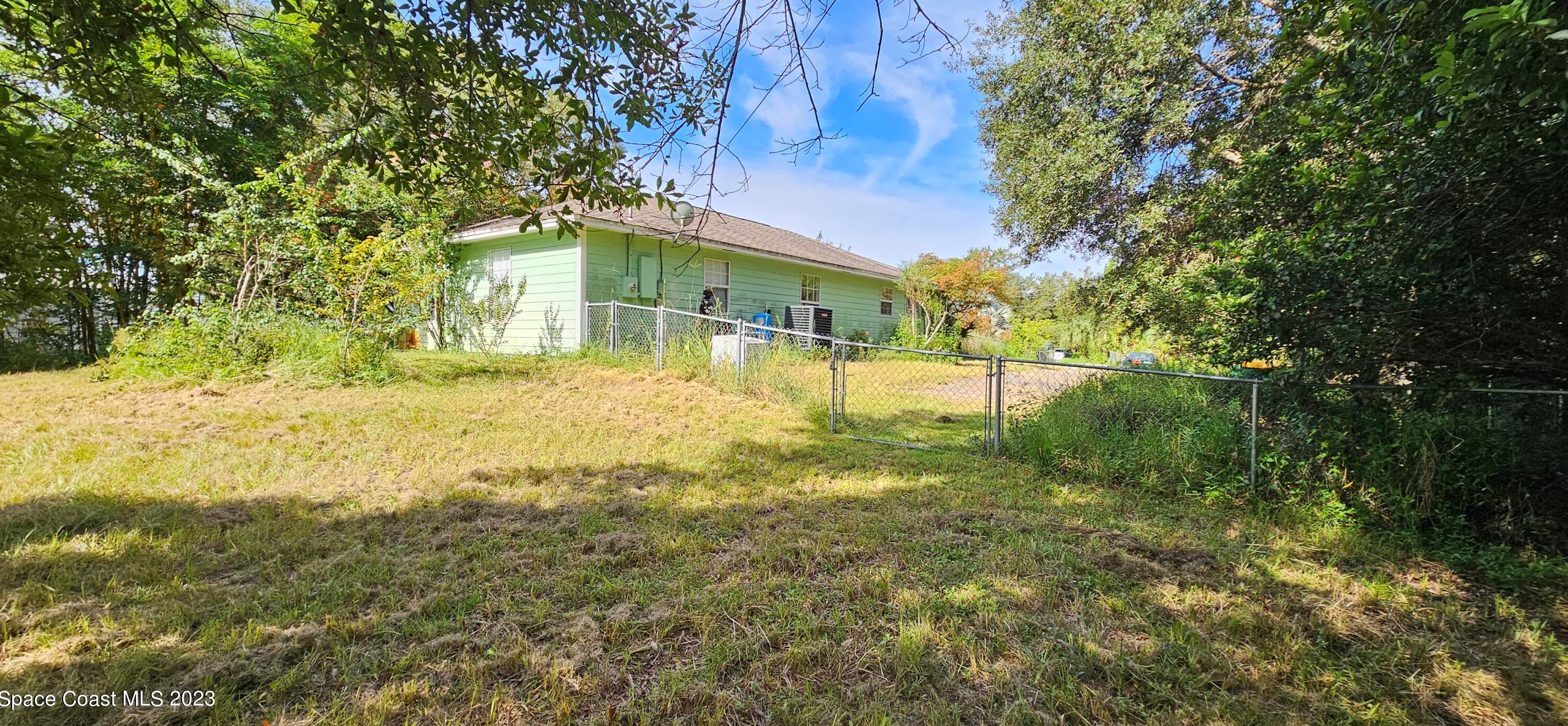 710 Vine St, Melbourne, FL 32904-6440