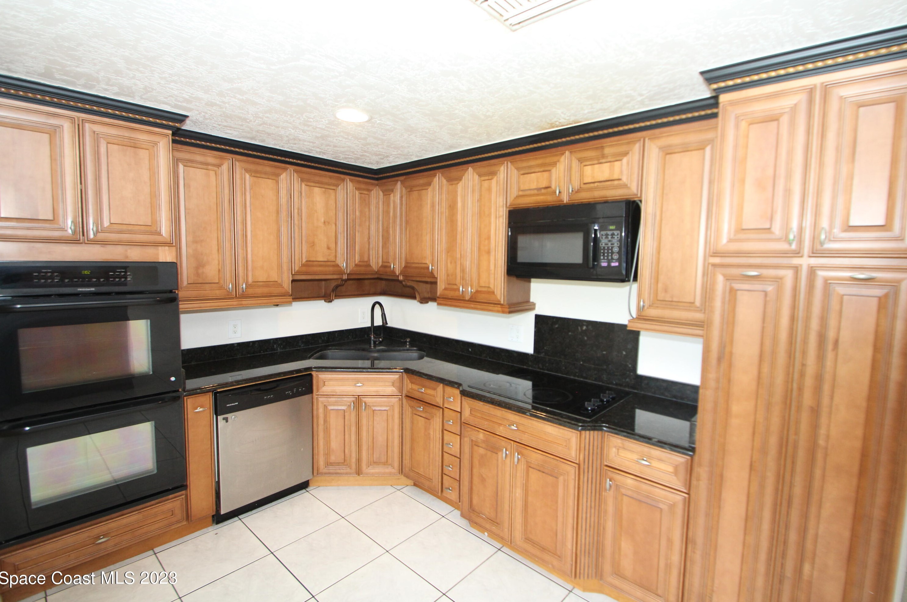 1802 Pace Dr, Melbourne, FL 32907-7069