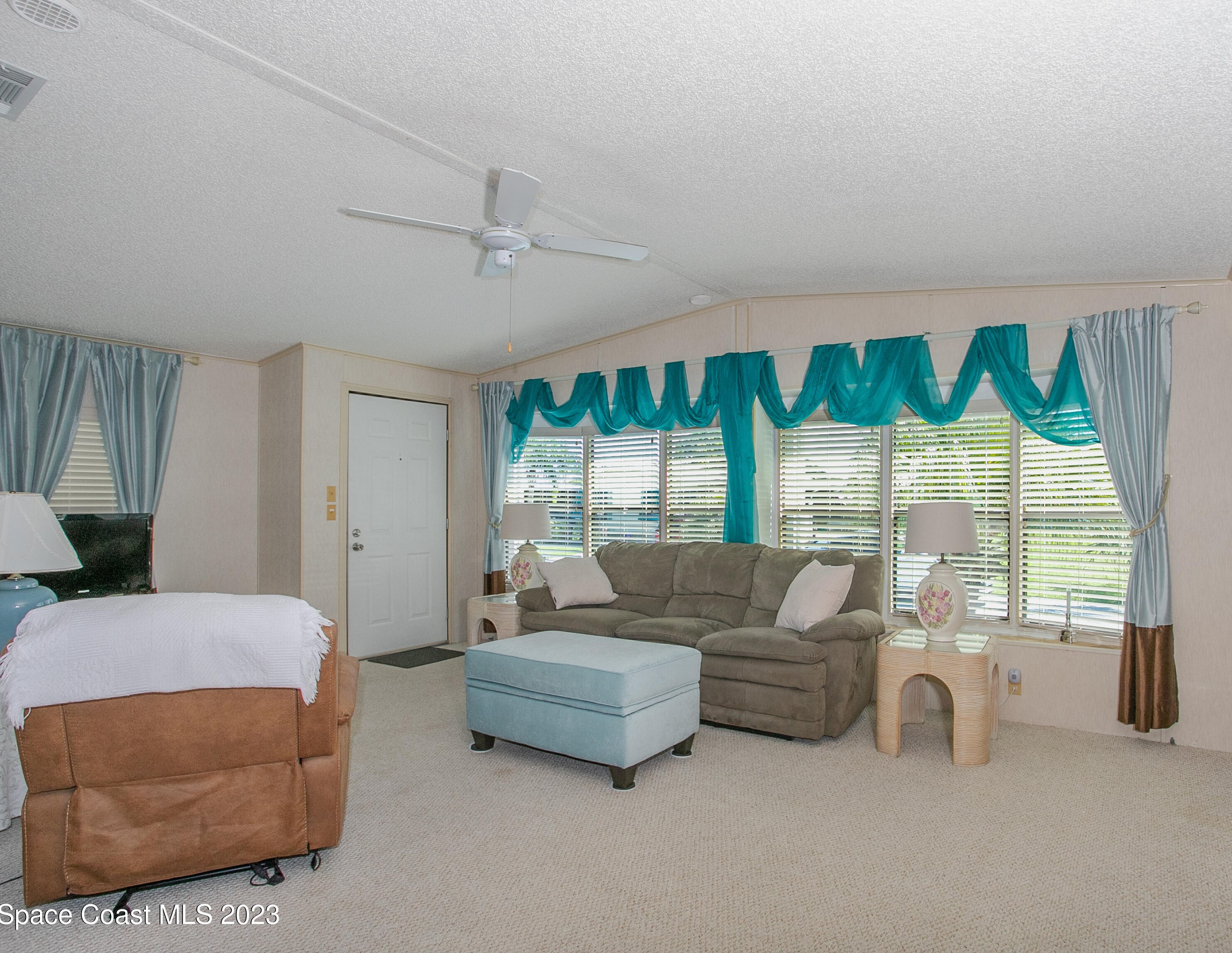 703 Hyacinth Cir, Sebastian, FL 32976