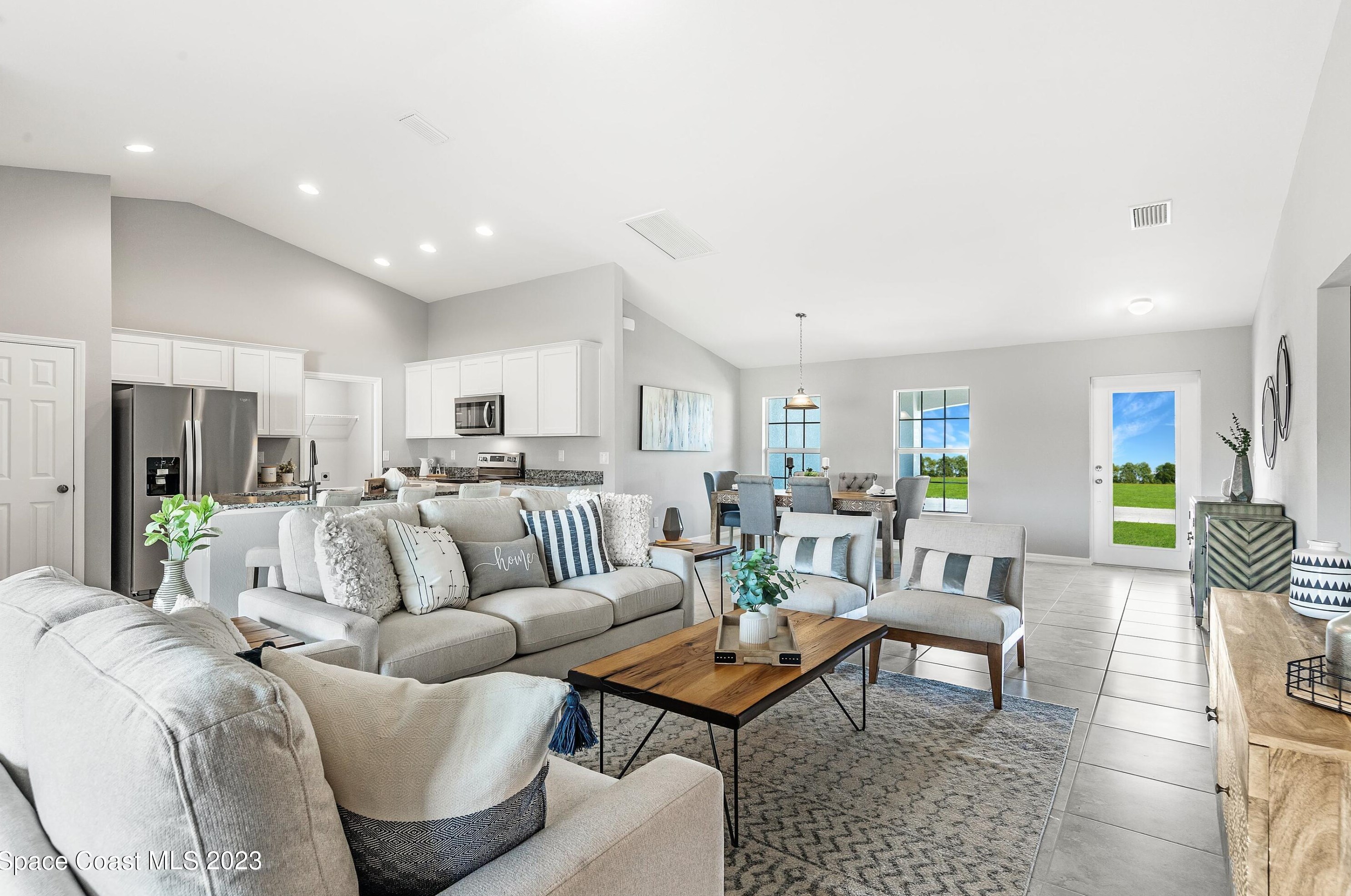 101 Copenhaver Ave, Melbourne, FL 32907-3123
