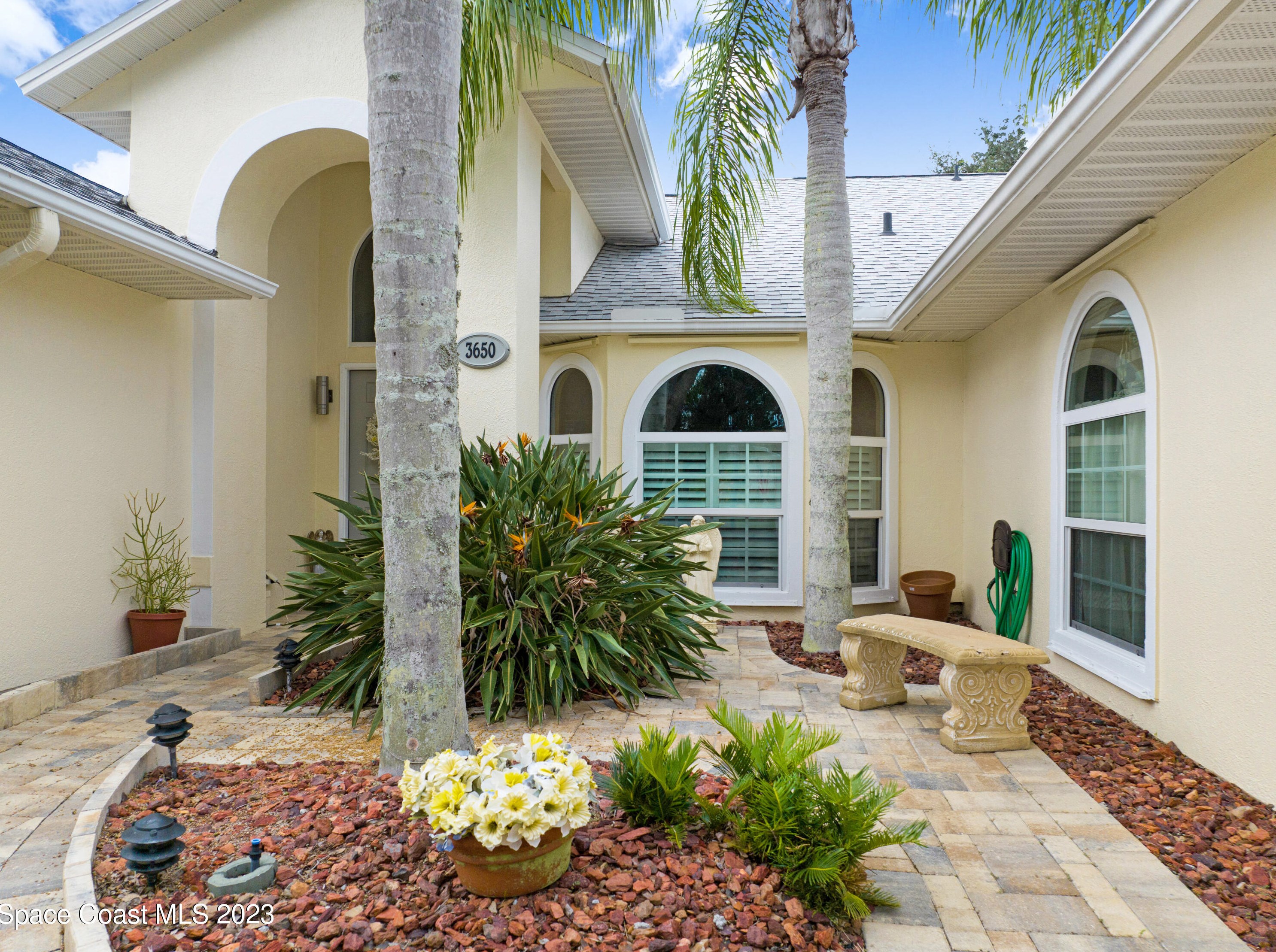 3650 Bluefield Ave, Melbourne, FL 32934-8385