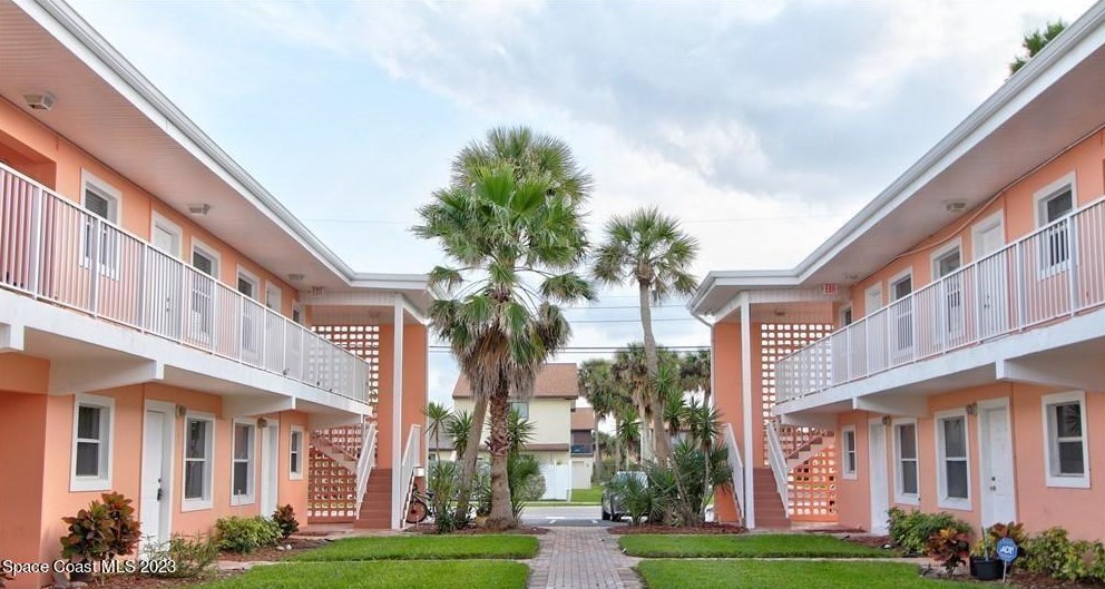 130 Roosevelt Ave #208, Melbourne, FL 32937