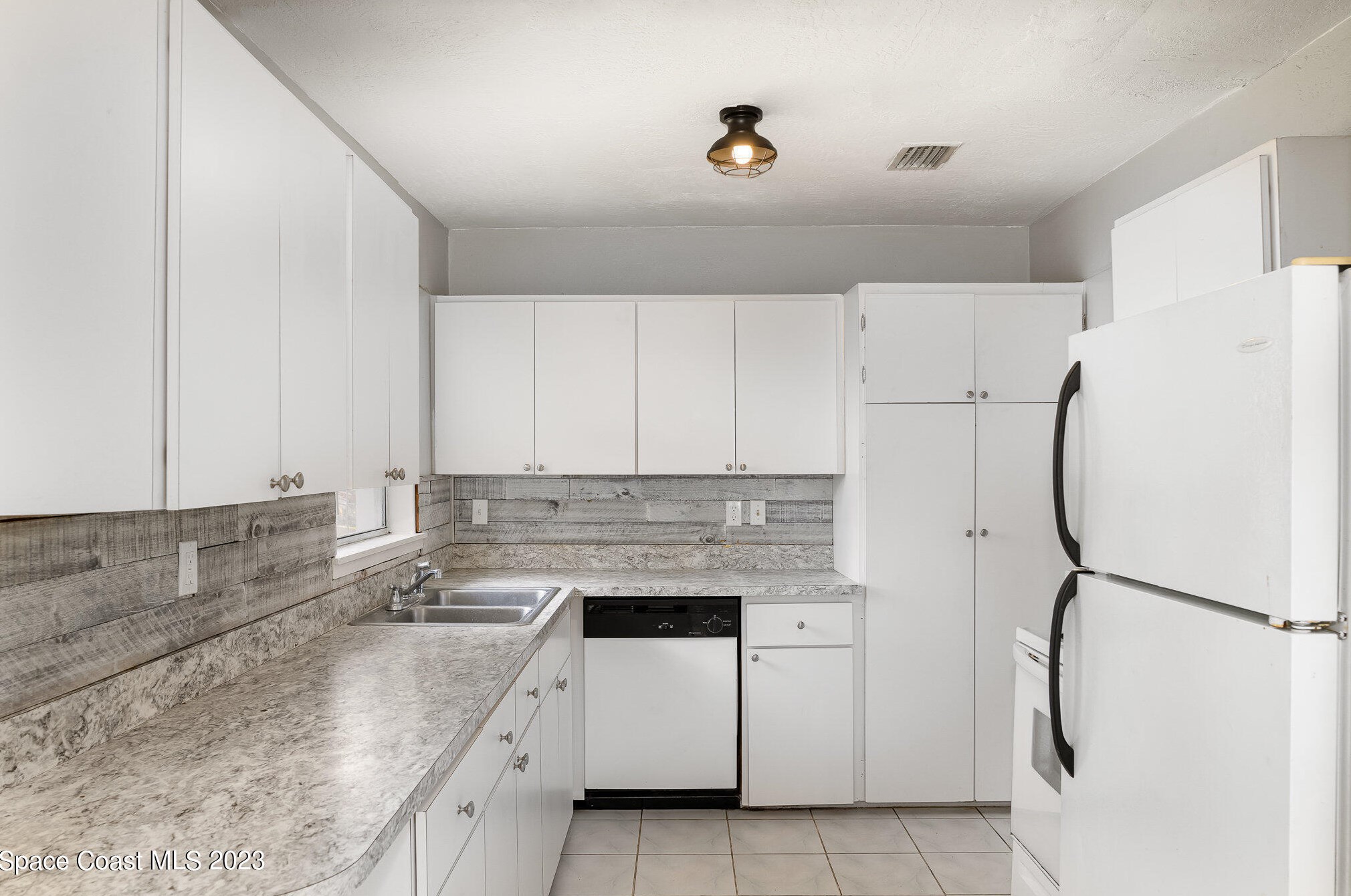 481 Orange Ave, Merritt Island FL  32952-3749 exterior
