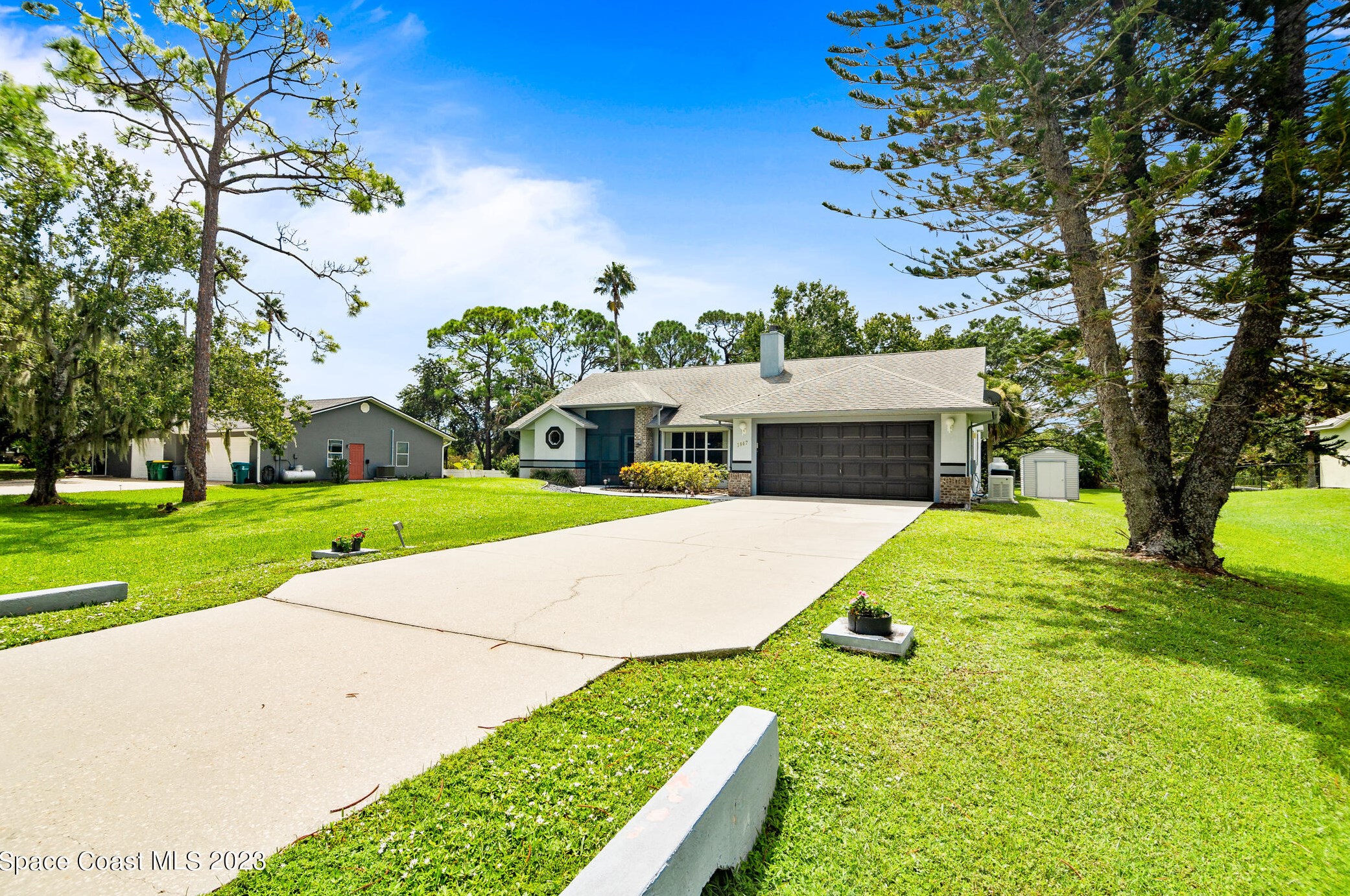 1847 Dee Dr, Merritt Island, FL 32953-6502