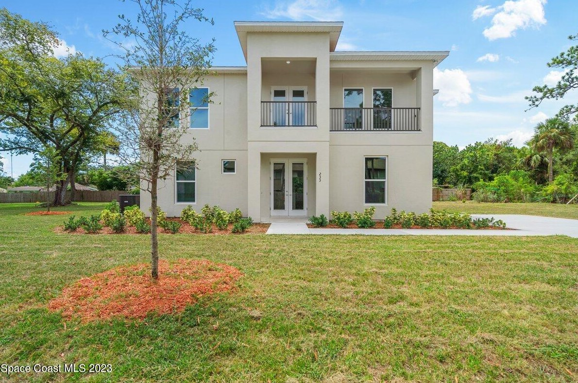 233 Oleander Pl, Titusville, FL 32780