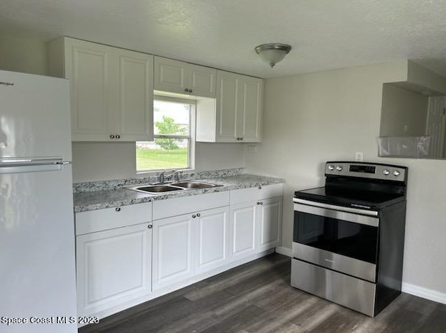 953 Cashew Cir, Sebastian, FL 32976