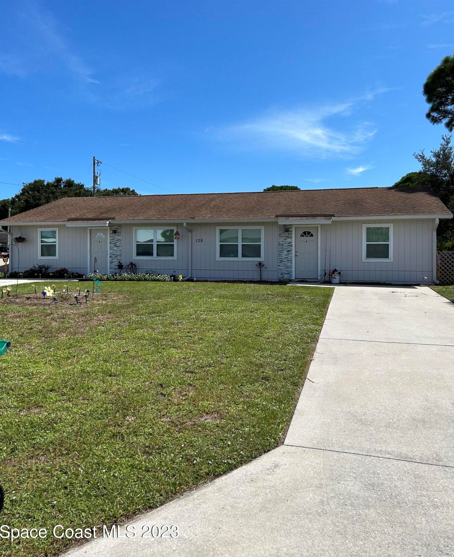 138 Admiral Cir, Sebastian, FL 32958