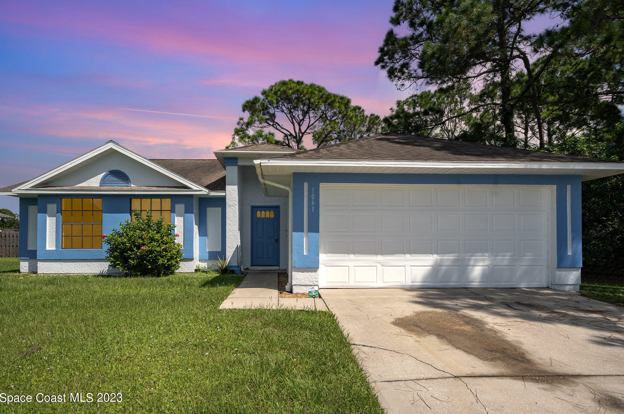 1061 Spring St, Melbourne, FL 32907-7872