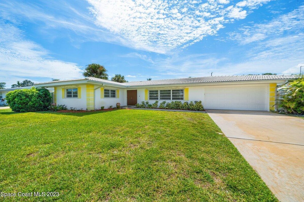 379 Franklyn Ave, Melbourne, FL 32903-4105