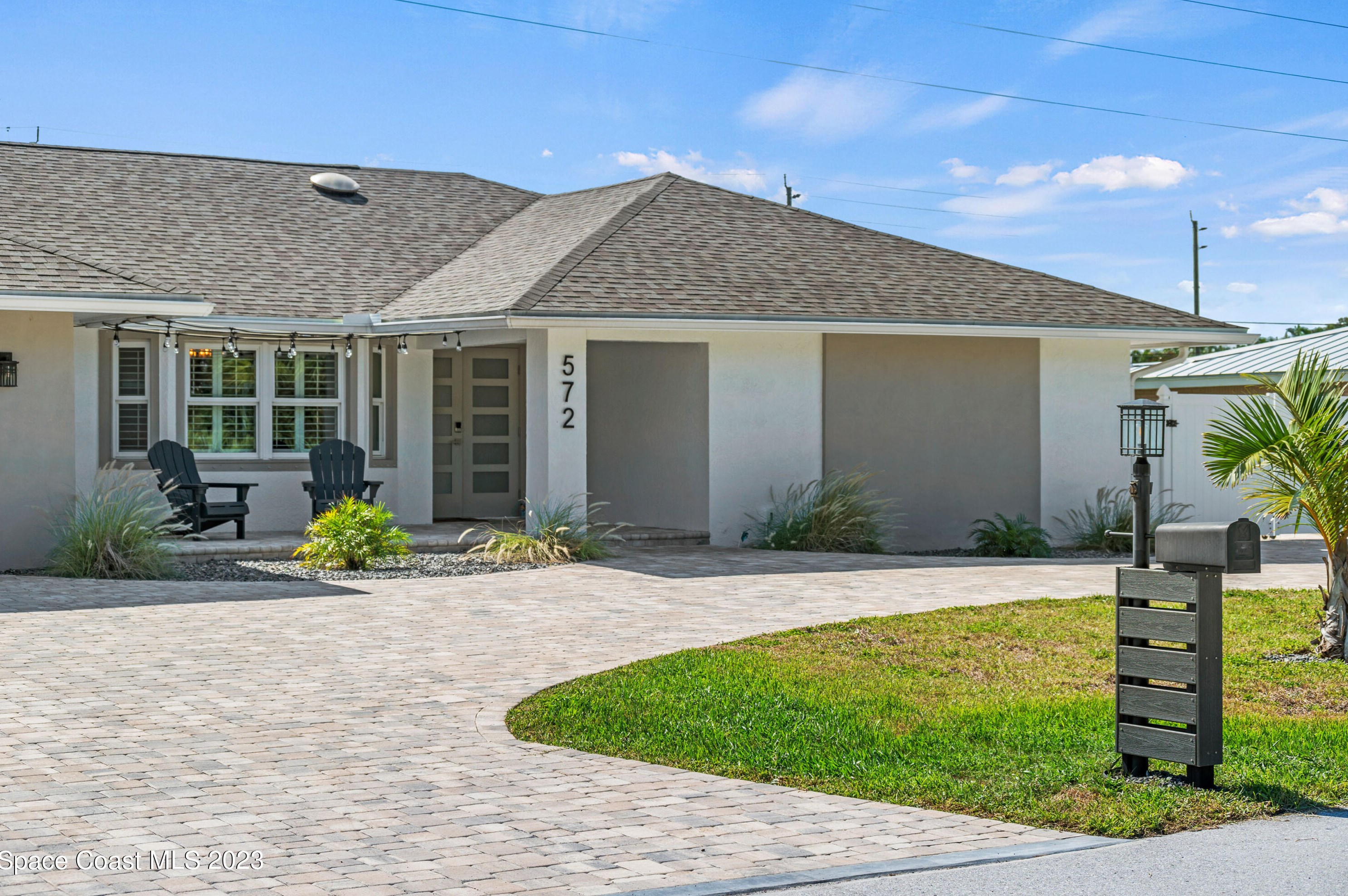 572 Spindle Palm Dr, Melbourne FL  32903-3855 exterior