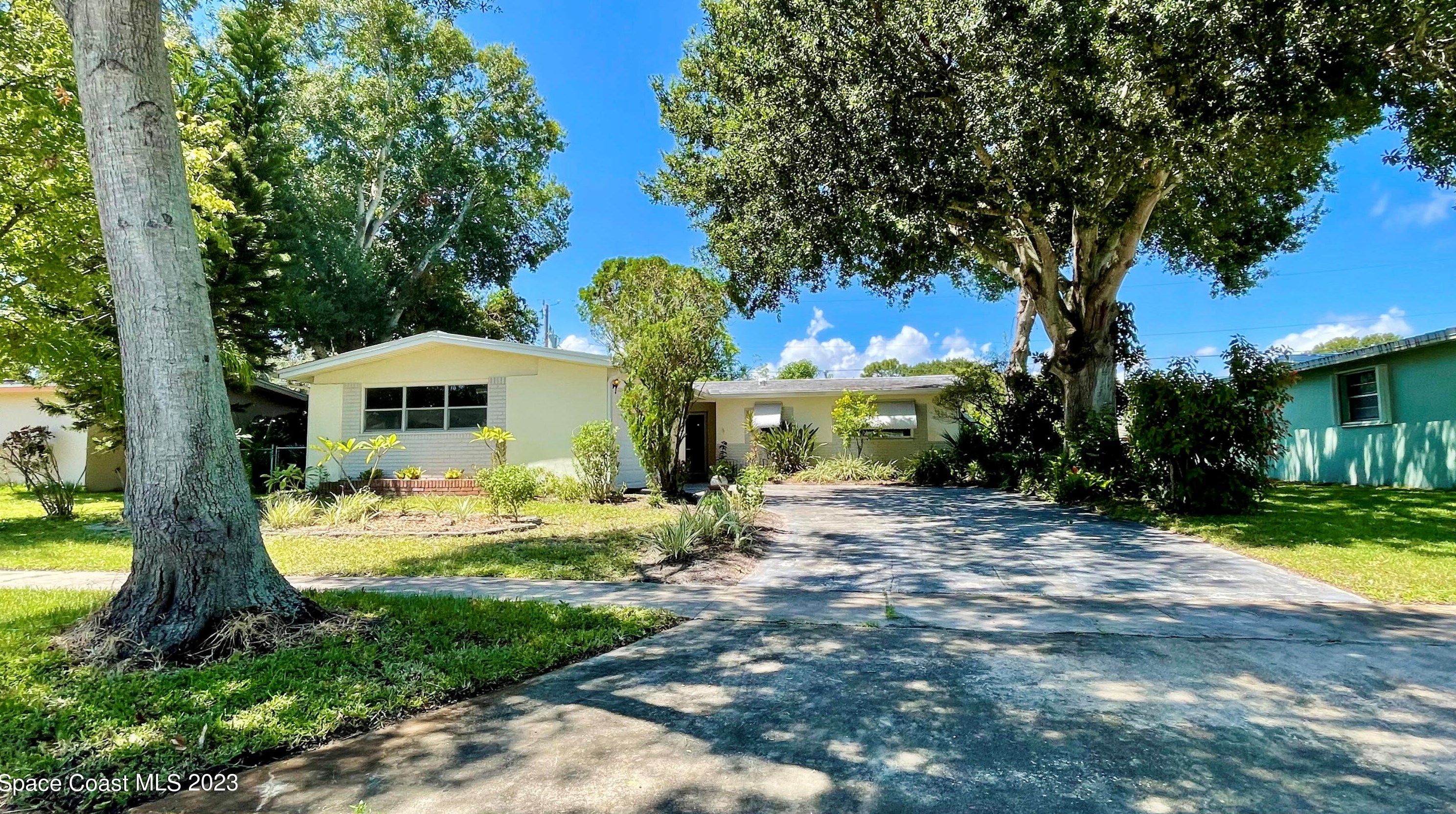 965 Cocoa St, Merritt Island, FL 32953