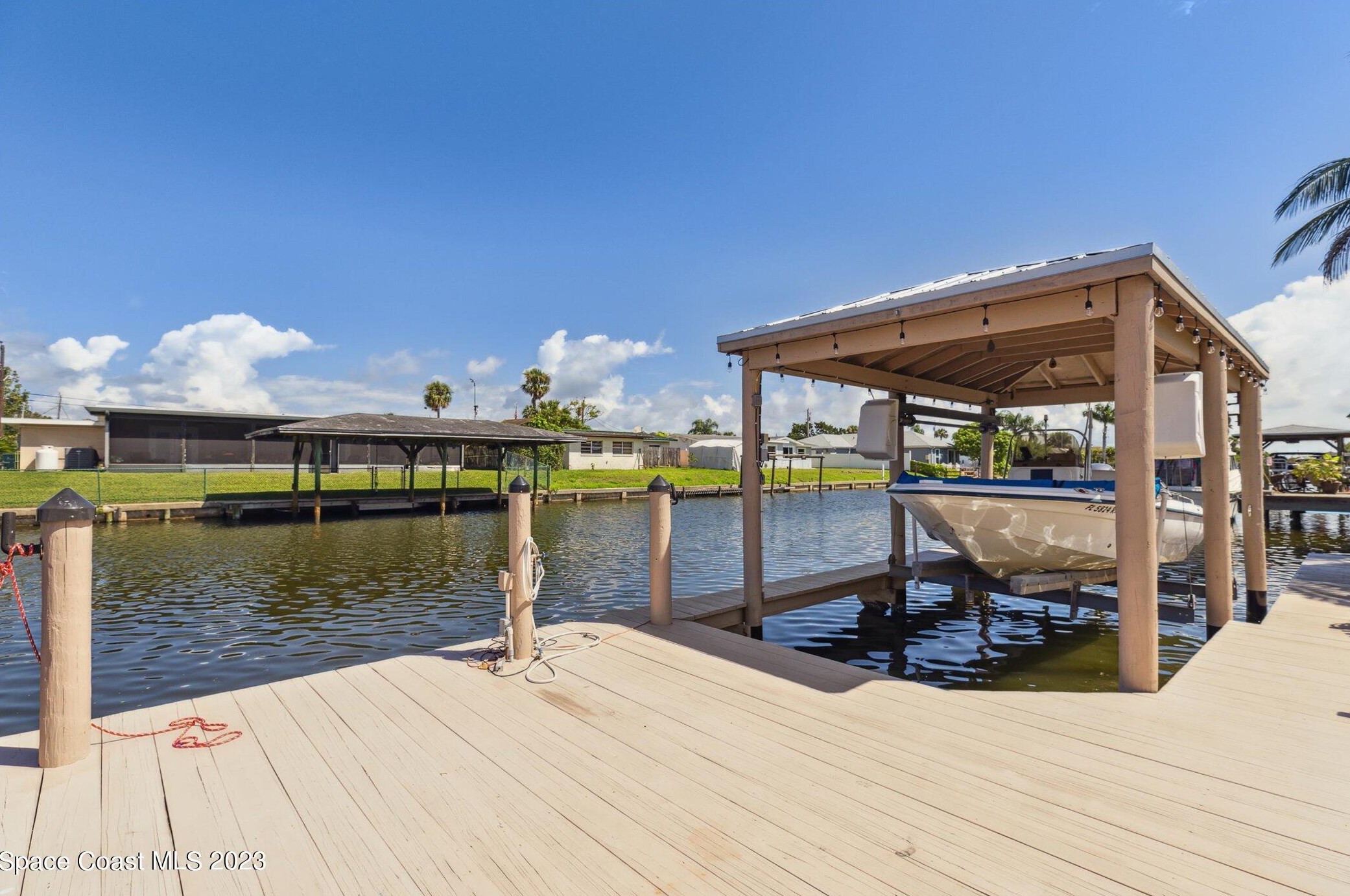280 Alabama Ave, Merritt Island FL  32953-3318 exterior