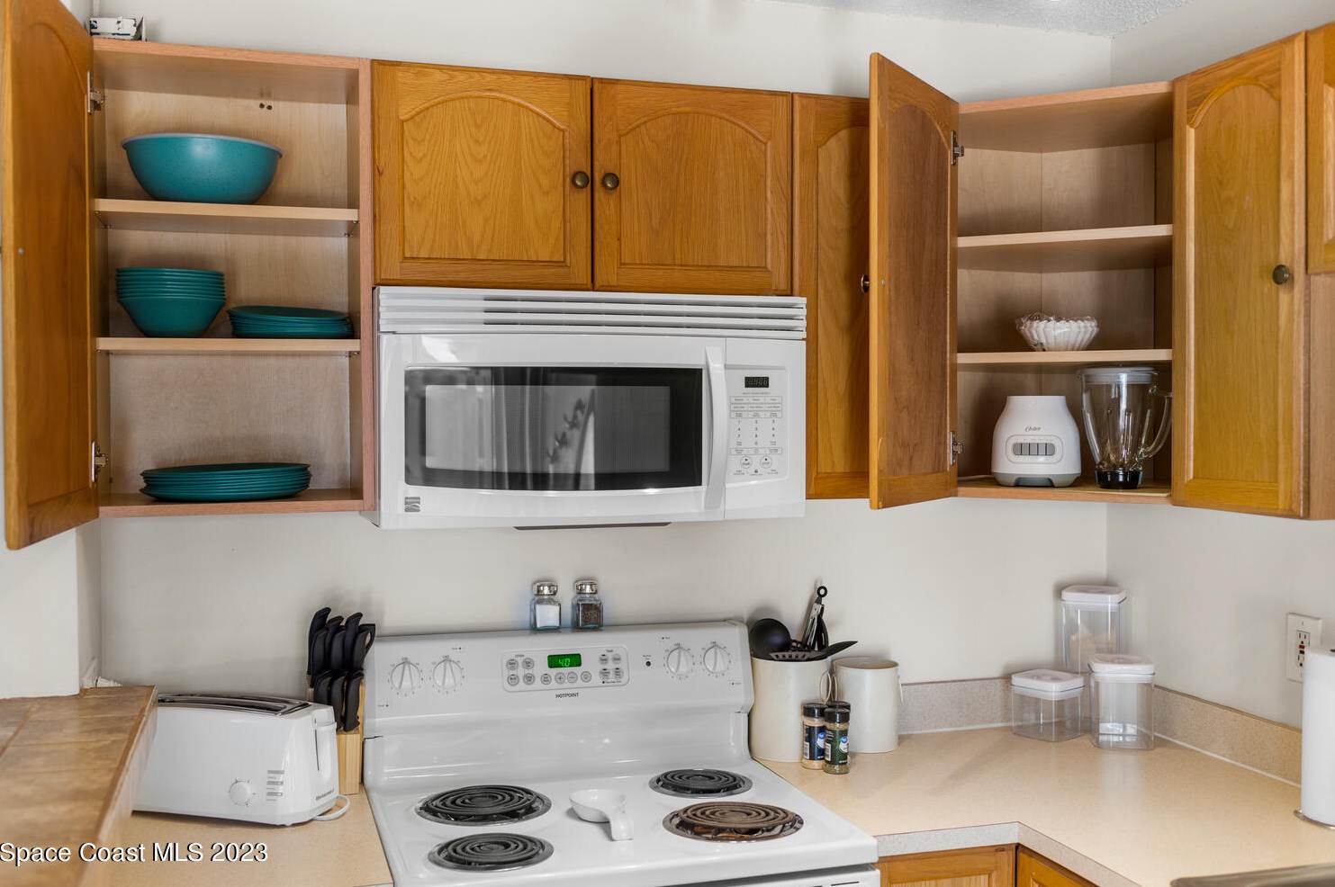 1715 Vis Oaks Cir, Melbourne FL 32905-3136 exterior