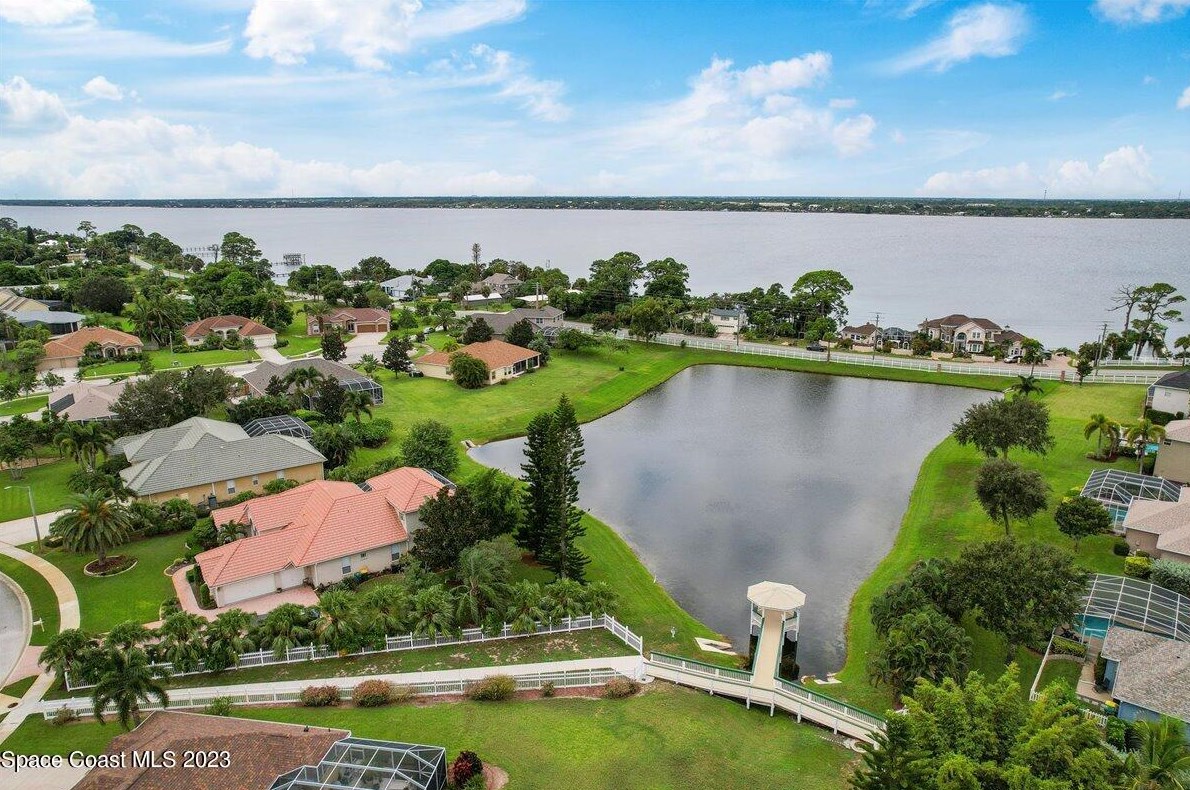 2622 Little Bend Pl, Merritt Island FL  32952-4162 exterior