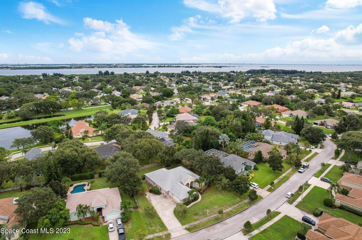 2622 Little Bend Pl, Merritt Island FL  32952-4162 exterior