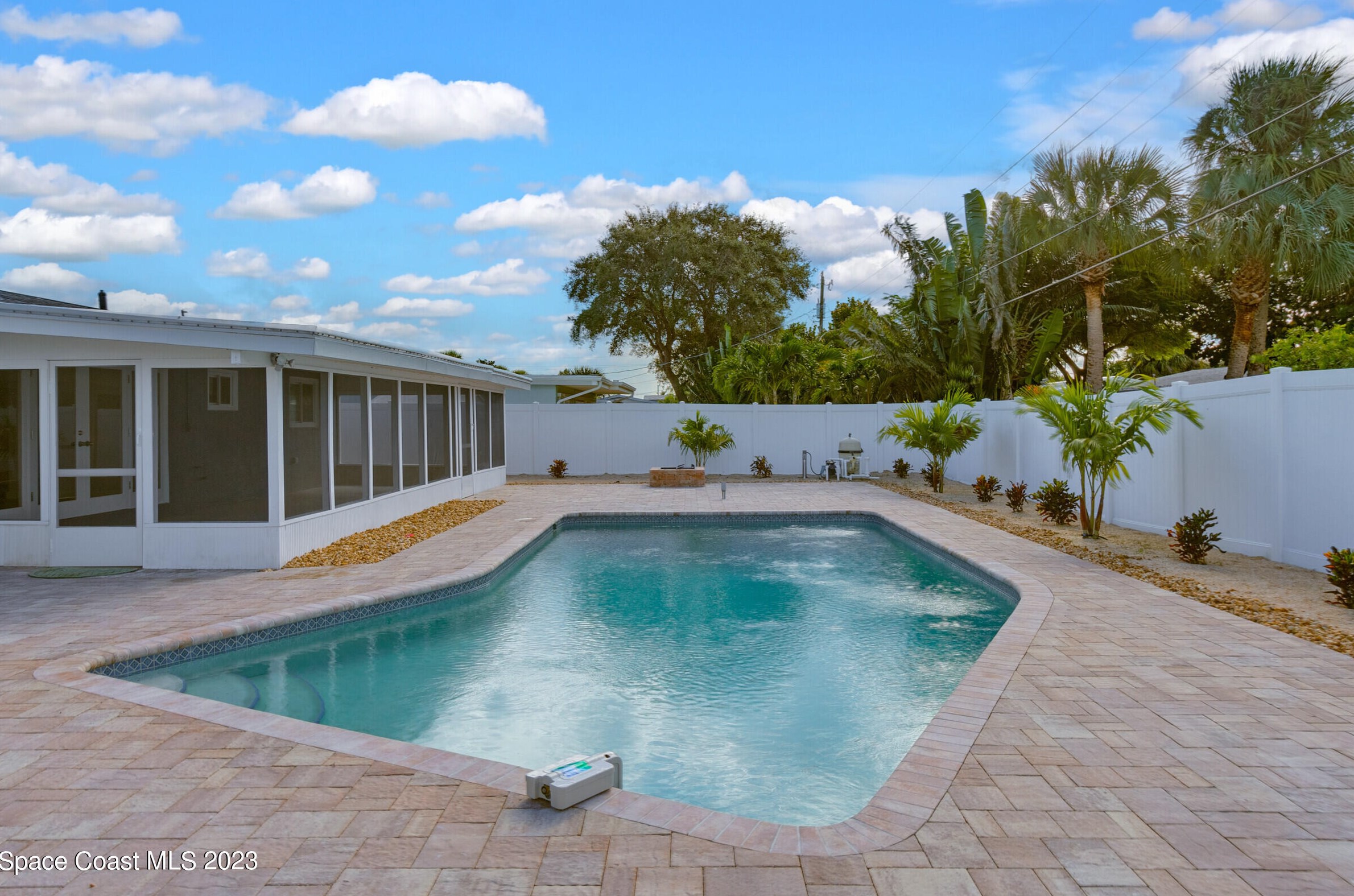 426 Neptune Dr, Melbourne FL  32907-1507 exterior