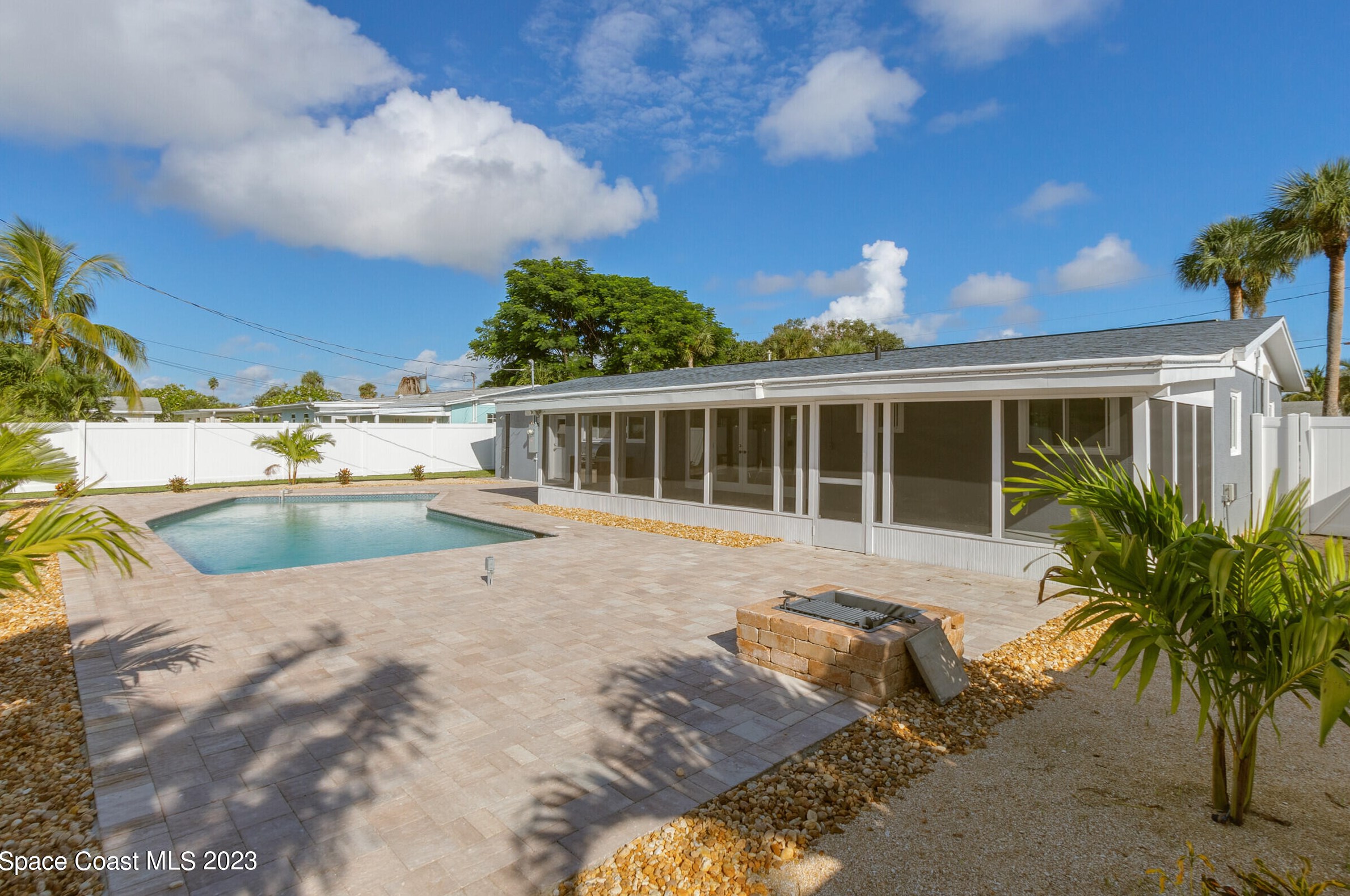 426 Neptune Dr, Melbourne FL  32907-1507 exterior