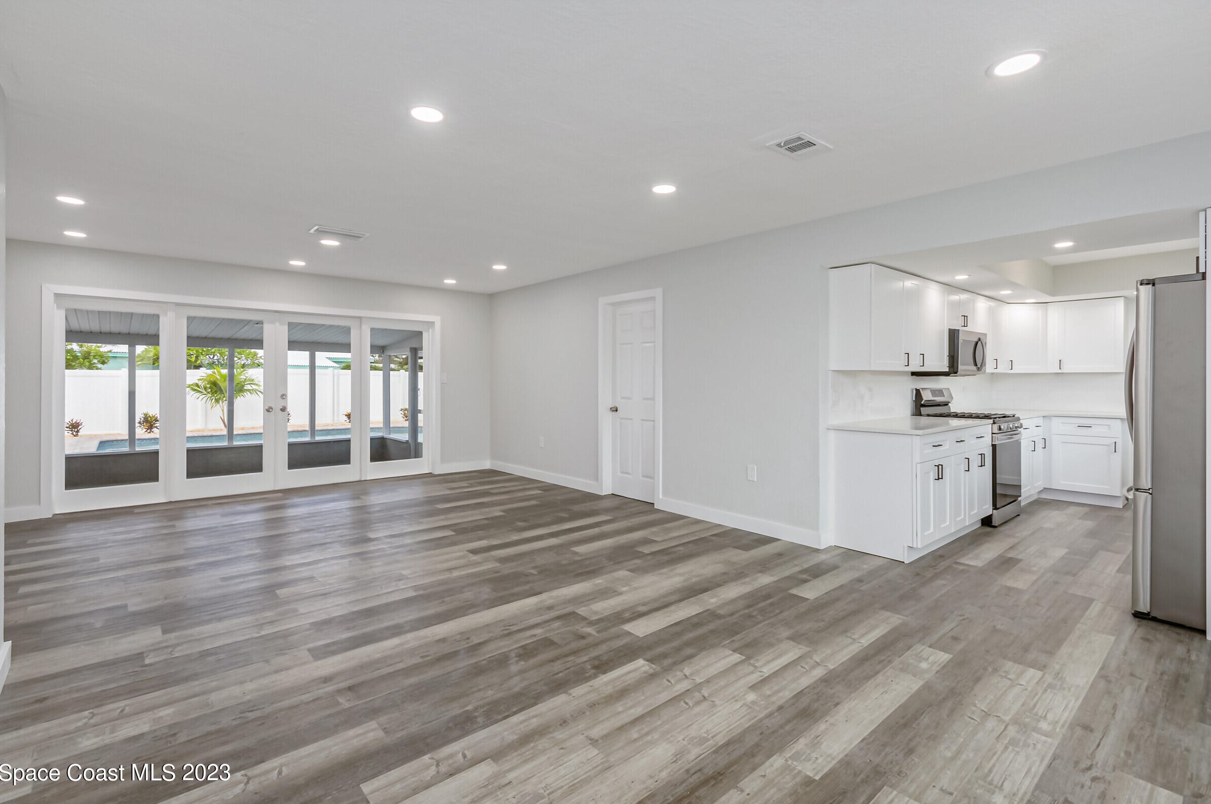 426 Neptune Dr, Melbourne FL  32907-1507 exterior