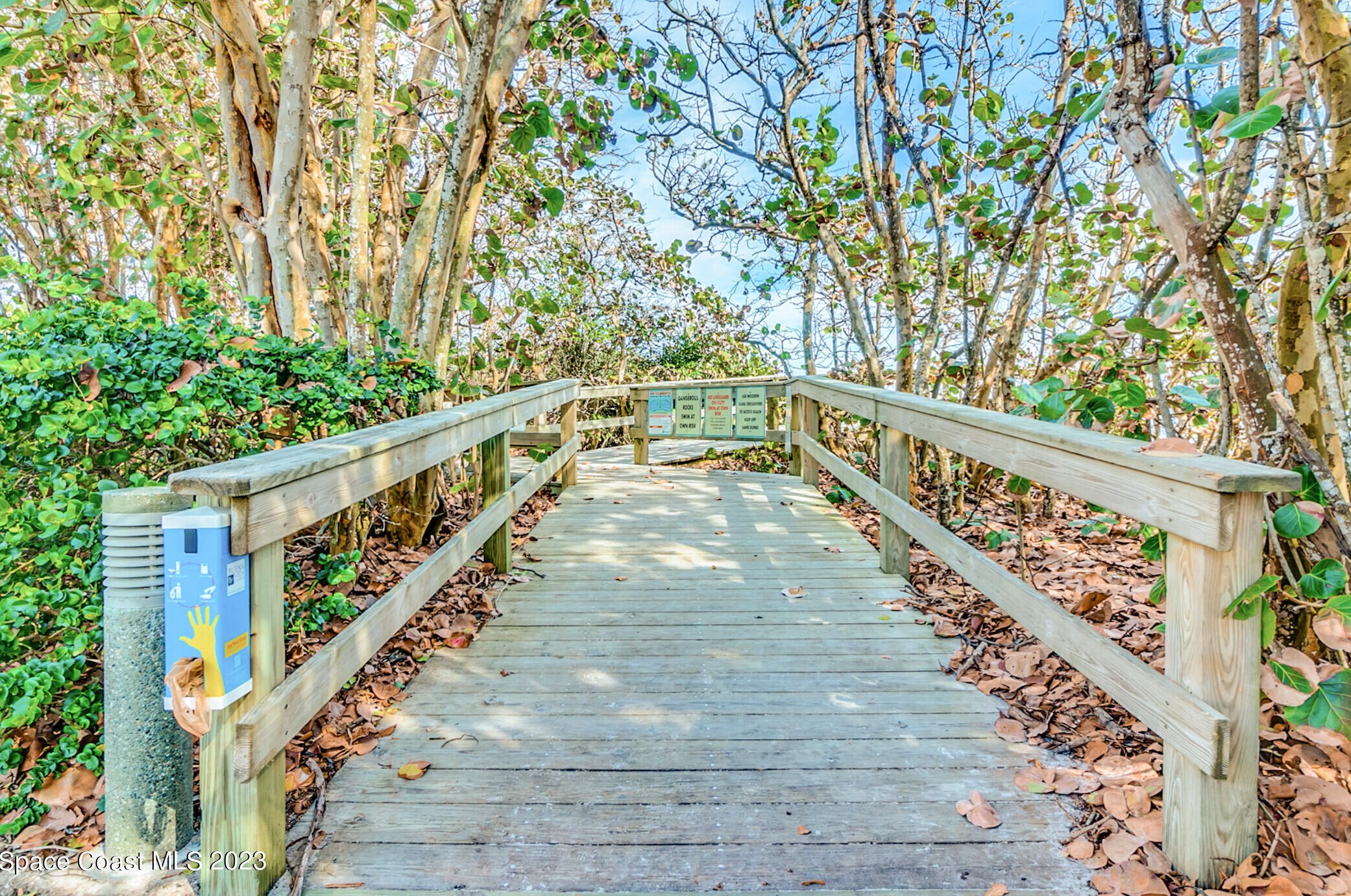 426 Neptune Dr, Melbourne FL  32907-1507 exterior