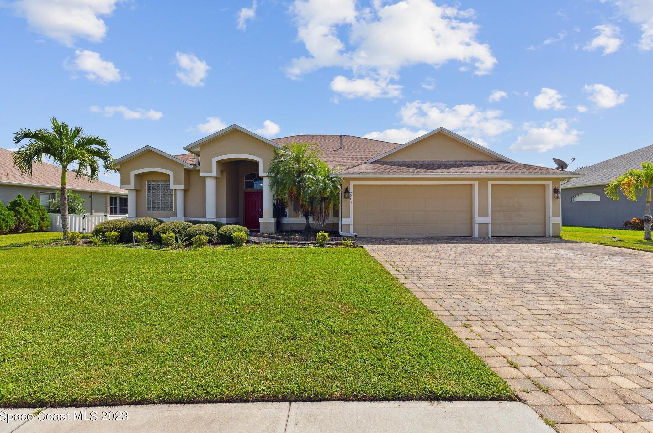 2001 Thornwood Dr, Melbourne, FL 32909-2326
