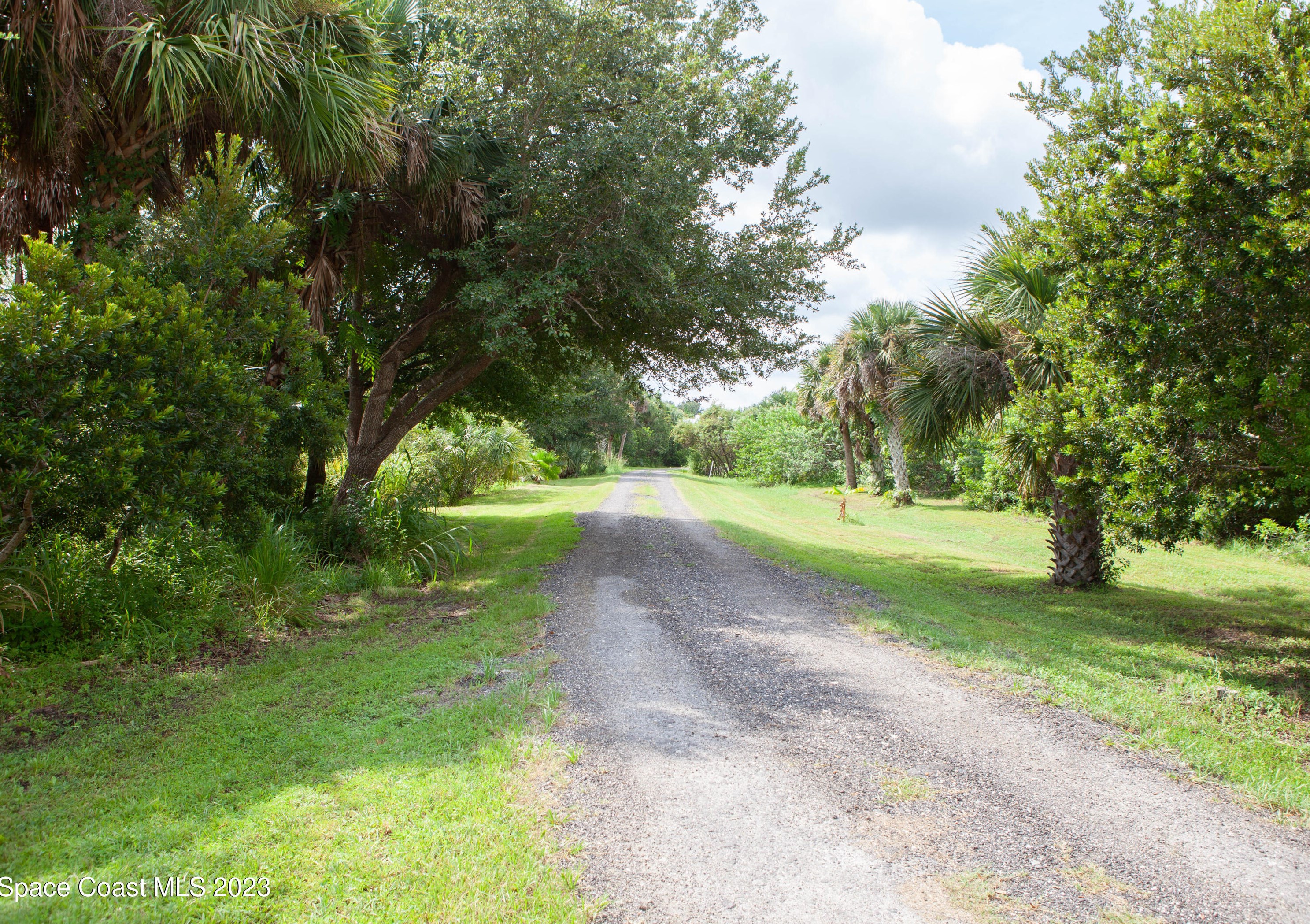 2865 Lionel Rd, Mims, FL 32754