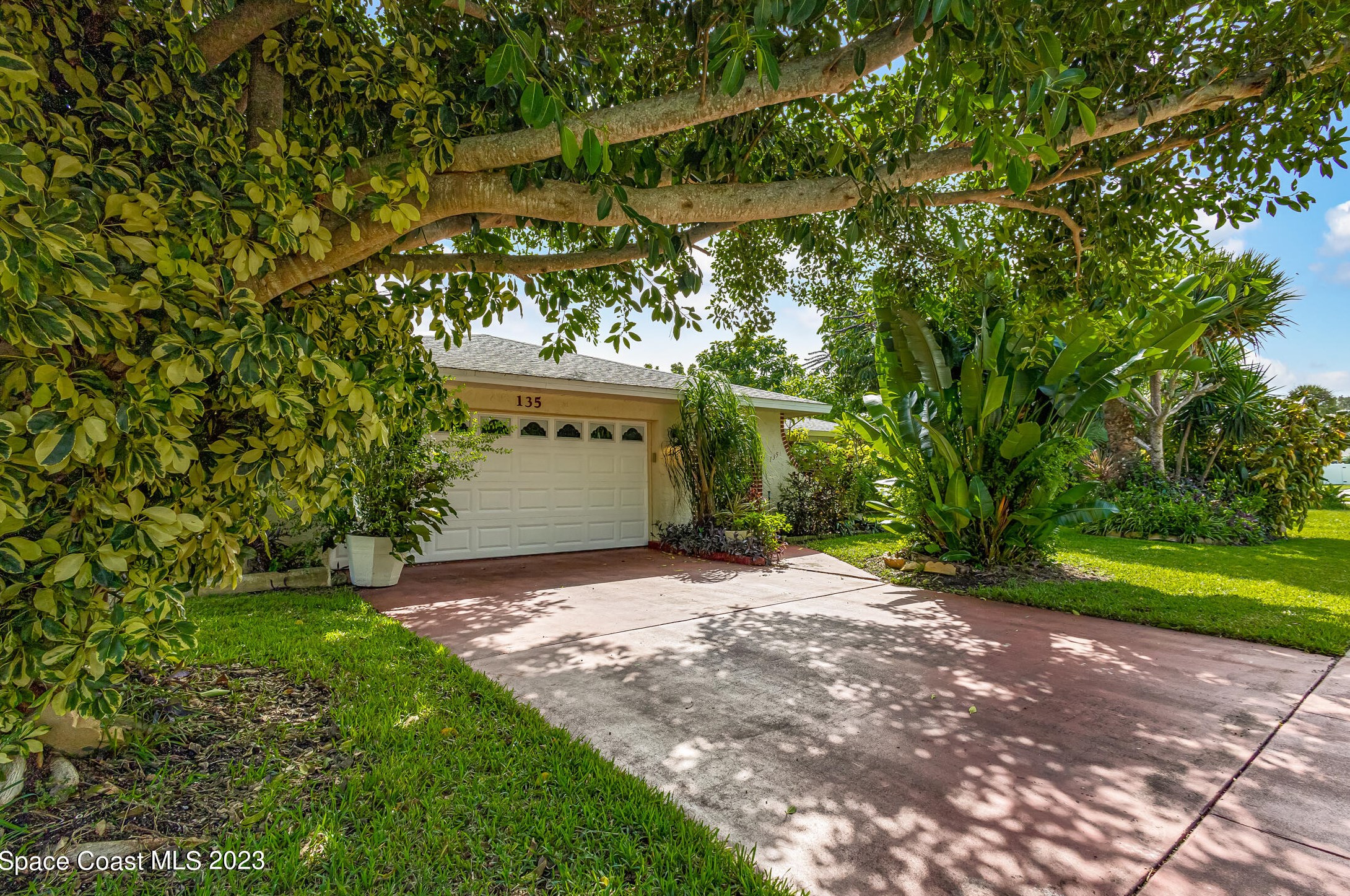 135 Sea Breeze Cir, Merritt Island, FL 32953