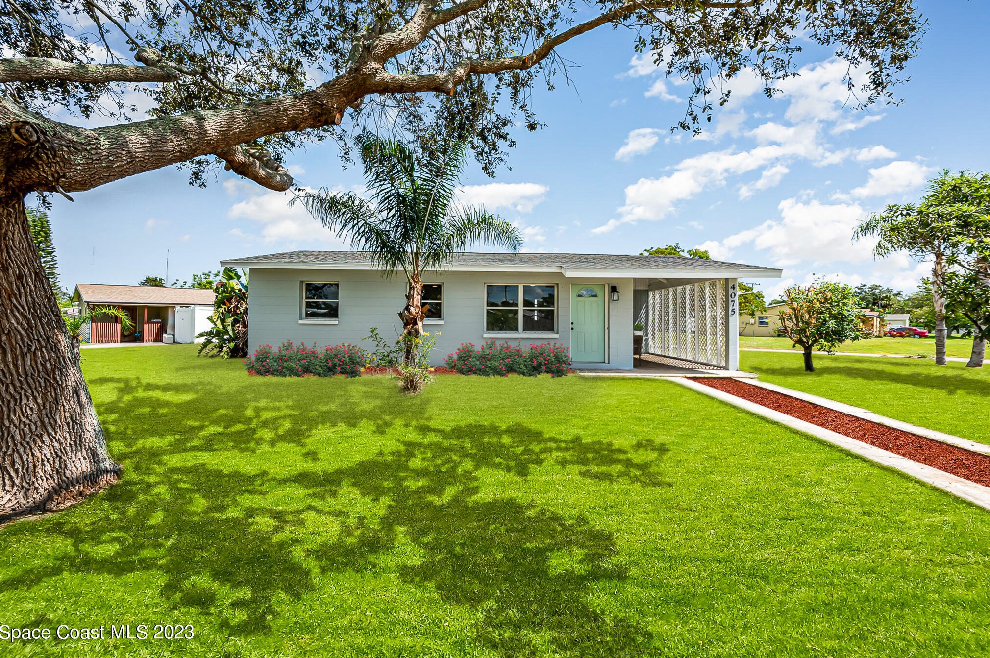 4075 Robinhood Dr, Melbourne, FL 32935-3763