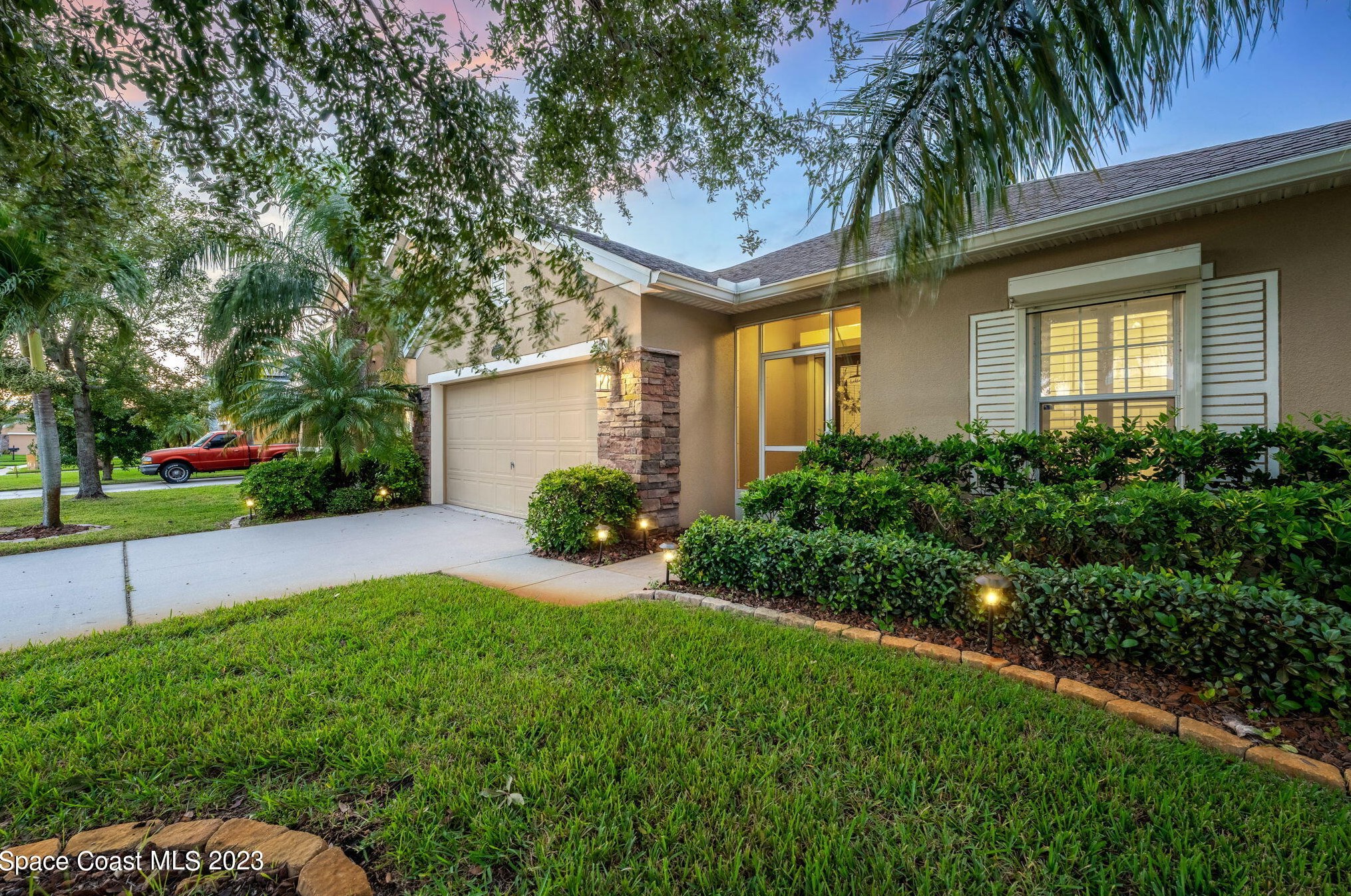 1420 Corbett Ln, Melbourne, FL 32904-6456